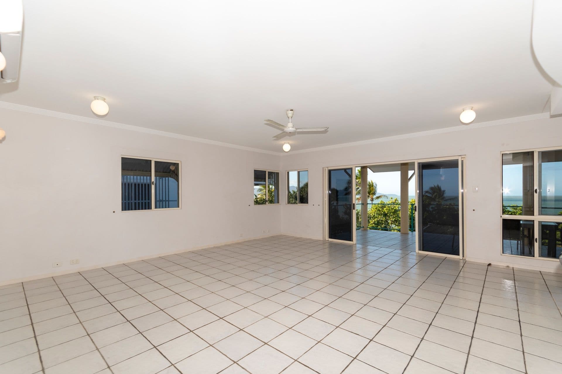 8/61 The Strand, Townsville, QLD, 4810, Townsville City - Thumbnail 3