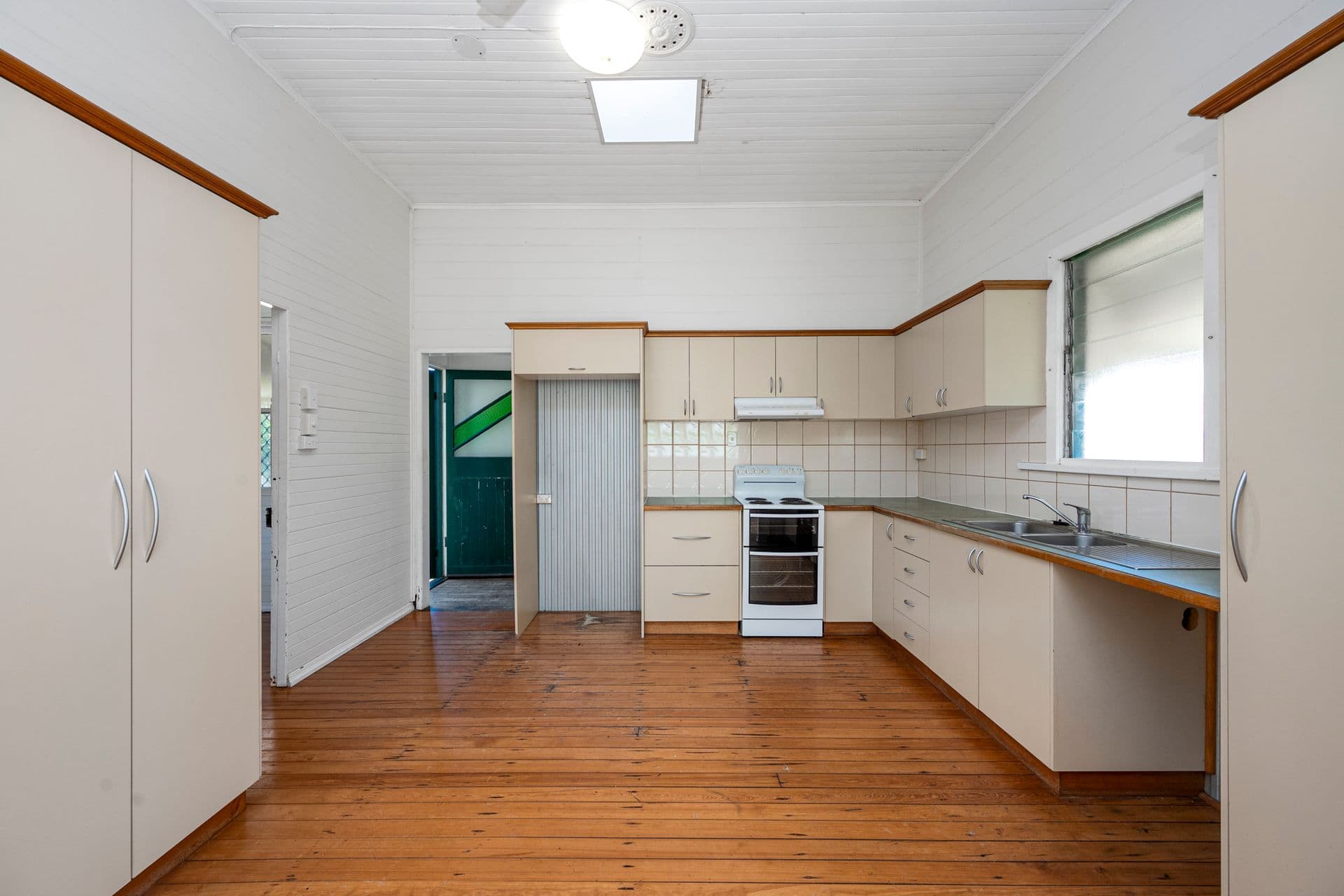 67 Tenth Avenue, Railway Estate, QLD, 4810, Railway Estate - Thumbnail 5