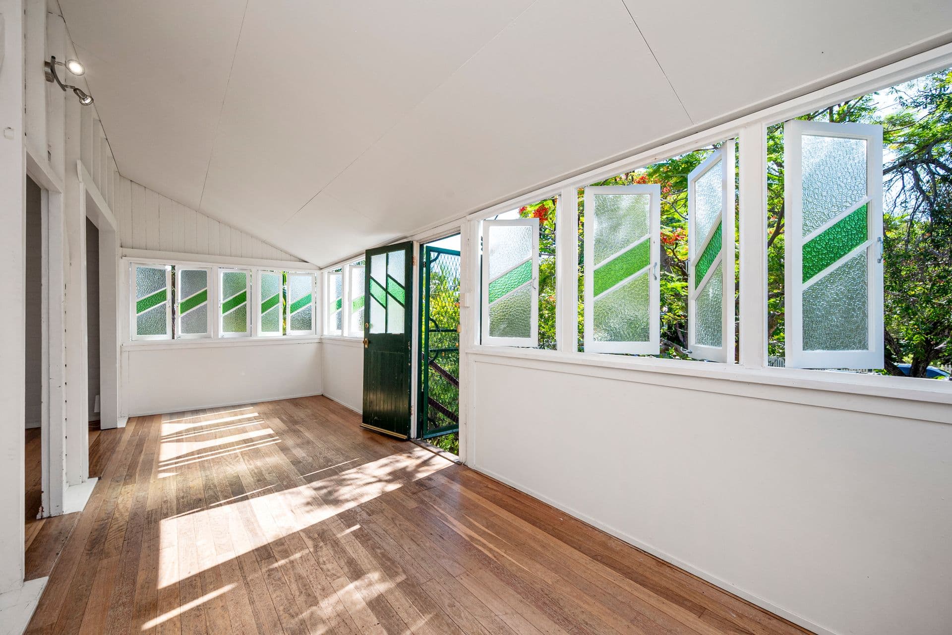 67 Tenth Avenue, Railway Estate, QLD, 4810, Railway Estate - Thumbnail 3