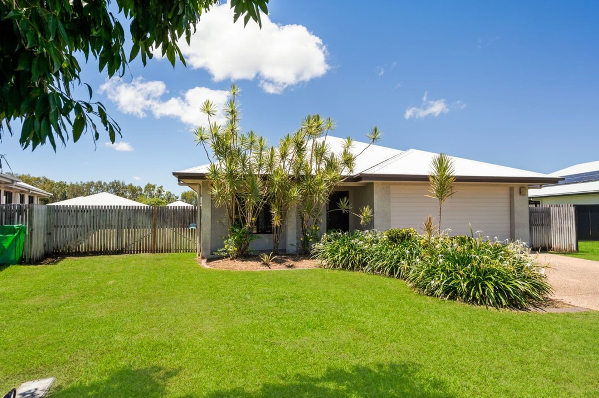 10 Lochern Way, Bushland Beach, QLD, 4818, Bushland Beach - Image 1