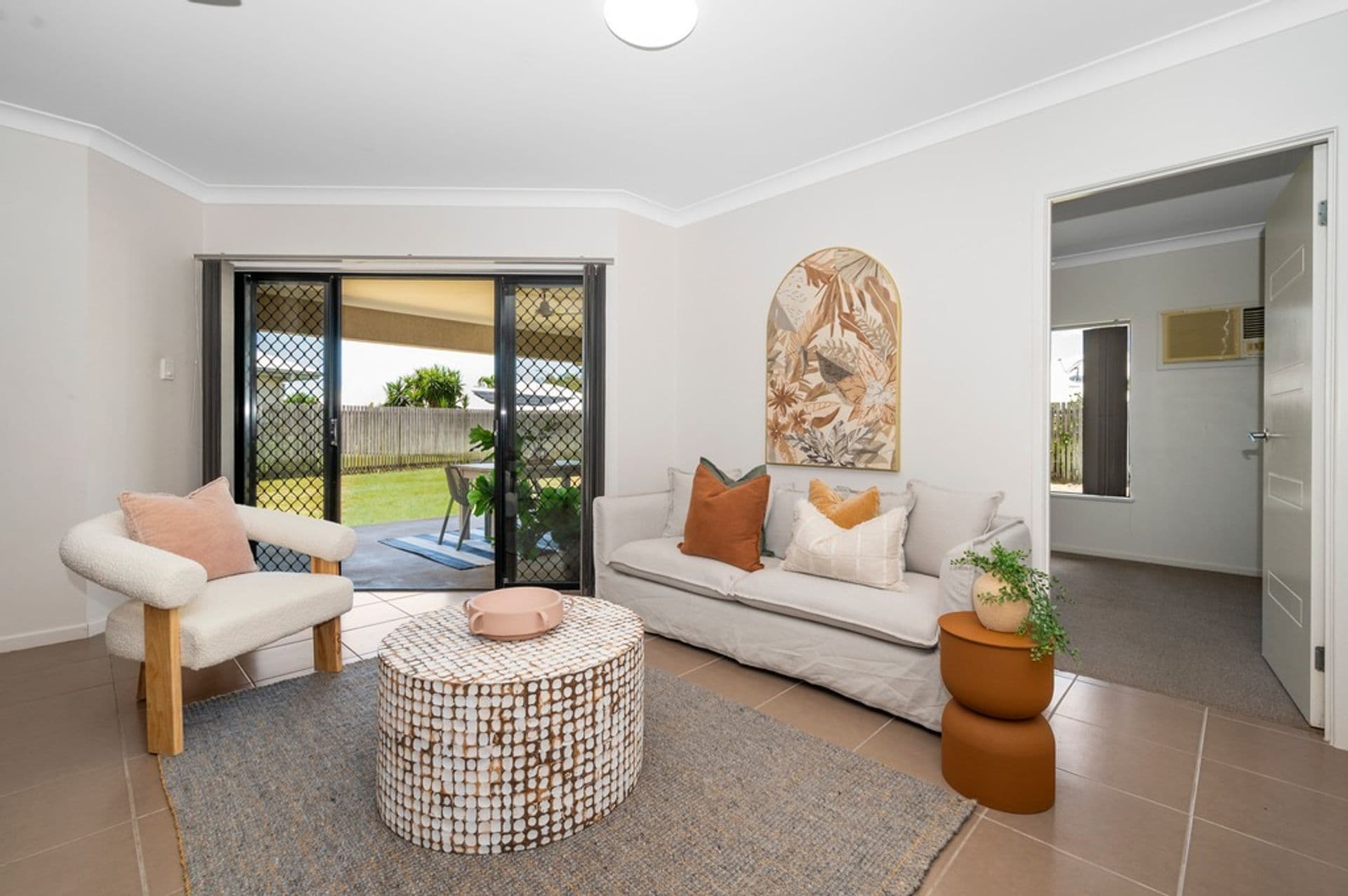 10 Lochern Way, Bushland Beach, QLD, 4818, Bushland Beach - Thumbnail 4
