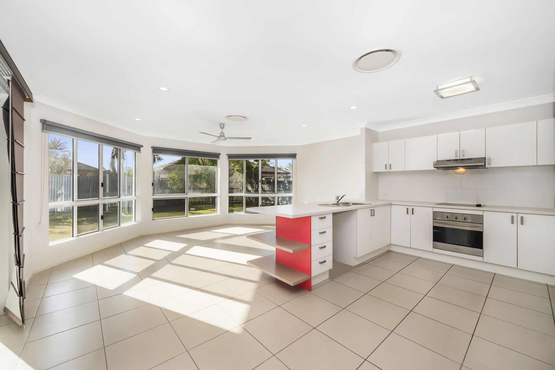 17 Kalynda Parade, Bohle Plains, QLD, 4817, Bohle Plains - Thumbnail 2