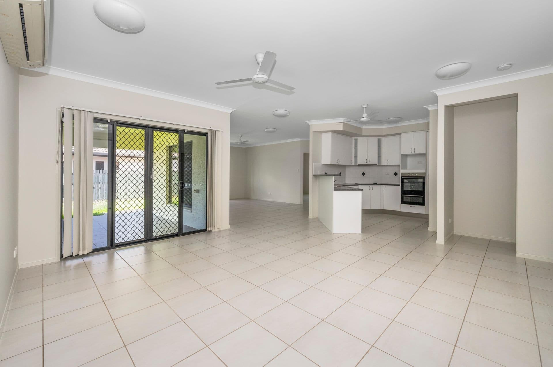 39 Mannikin Way, Bohle Plains, QLD, 4817, Bohle Plains - Thumbnail 4