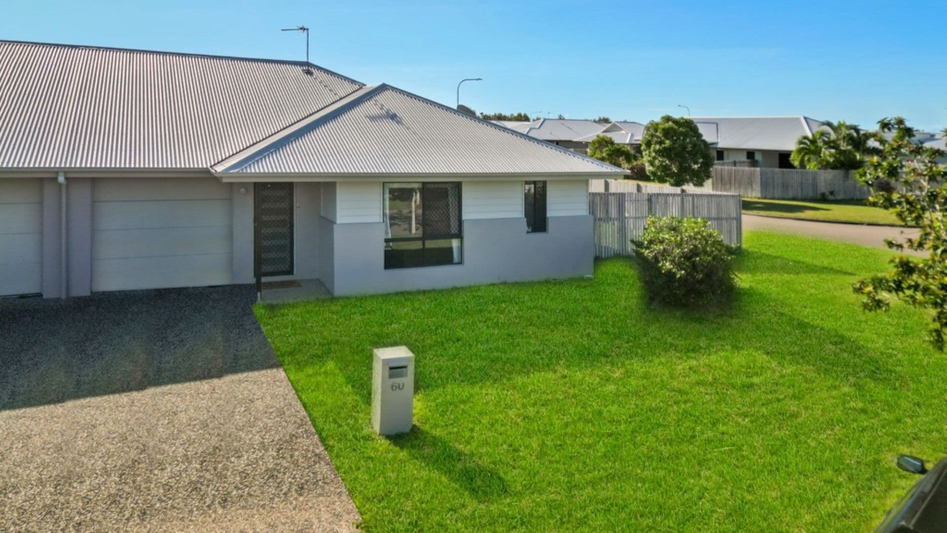 2/60 Daydream Circuit, Burdell, QLD, 4818, Burdell - Image 1