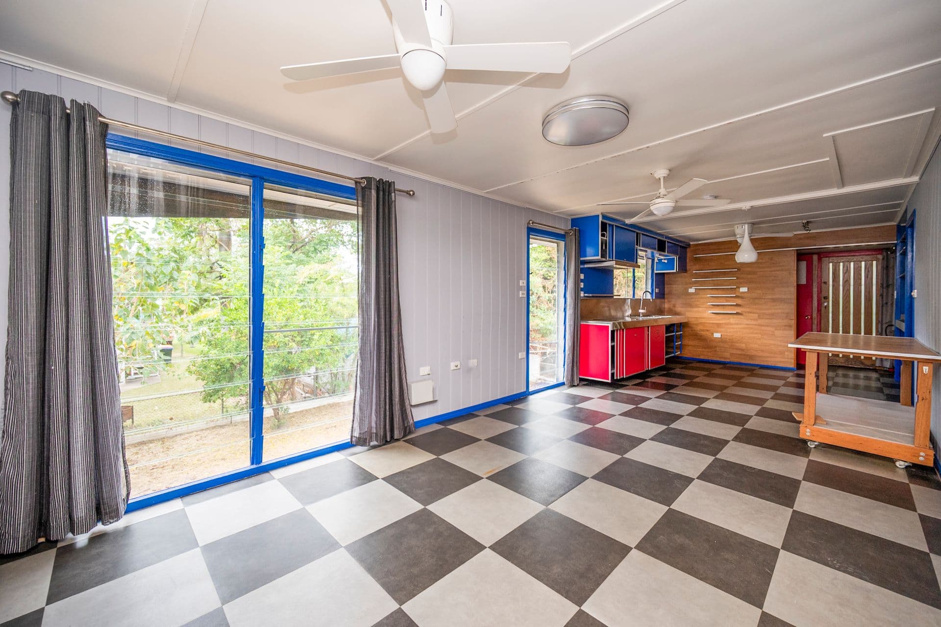 19 Hutchins Street, Heatley, QLD, 4814, Heatley - Thumbnail 3
