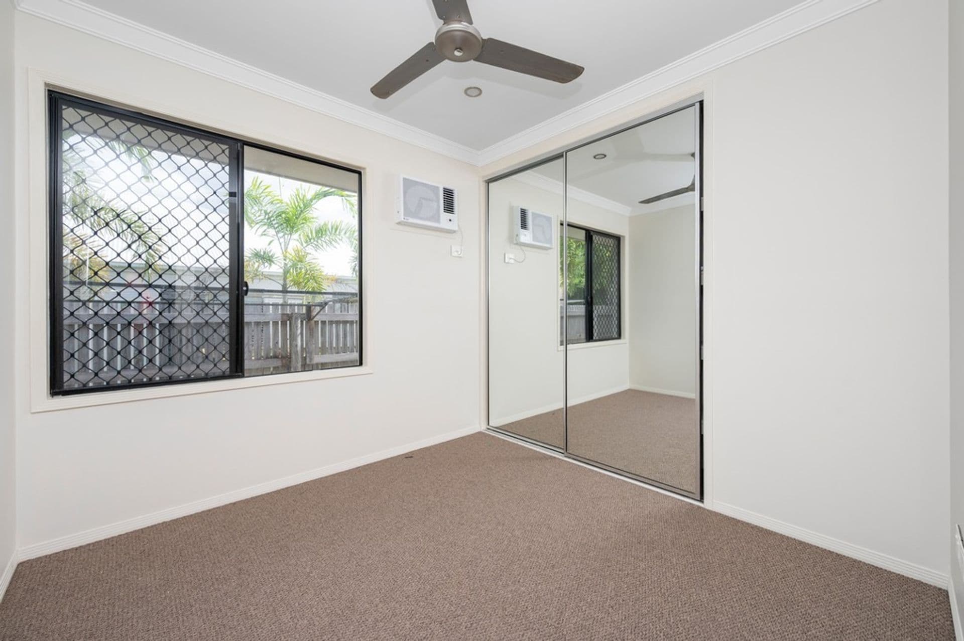 28 Franklin Drive, Mount Louisa, QLD, 4814, Mount Louisa - Thumbnail 6
