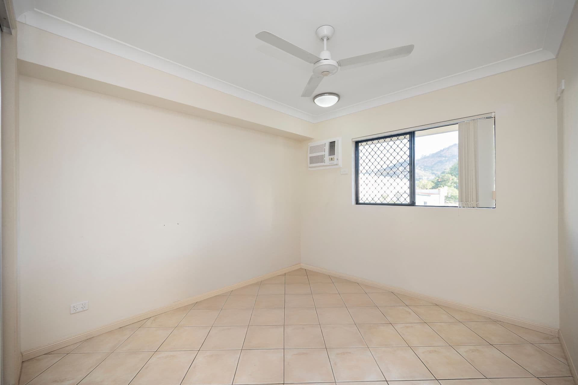 32/48-52 Mitchell Street, North Ward, QLD, 4810, North Ward - Thumbnail 4