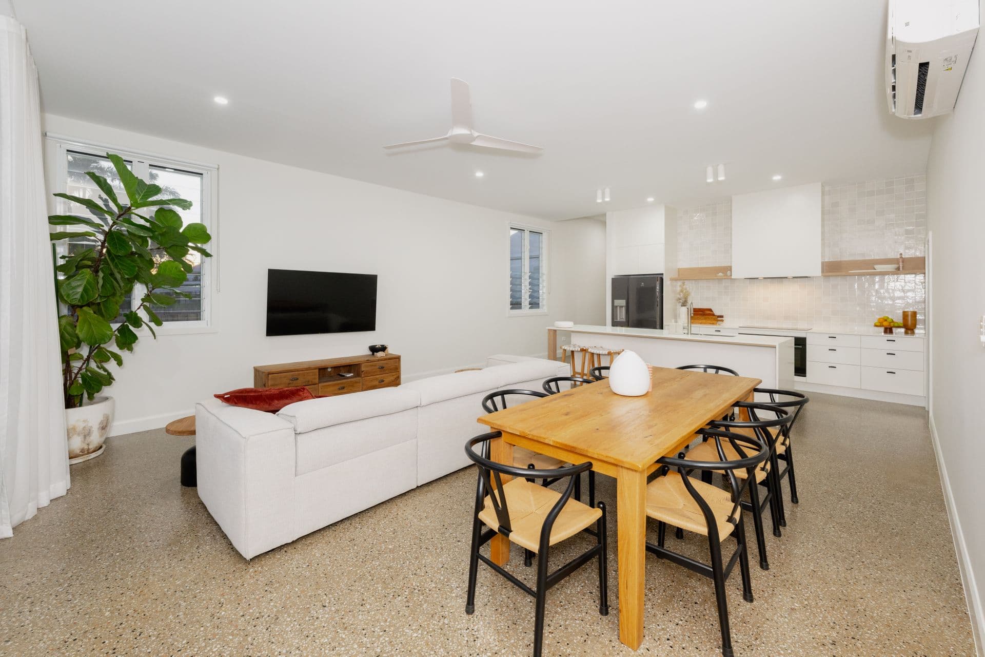 4A Plant Street, West End, QLD, 4810, West End - Thumbnail 5