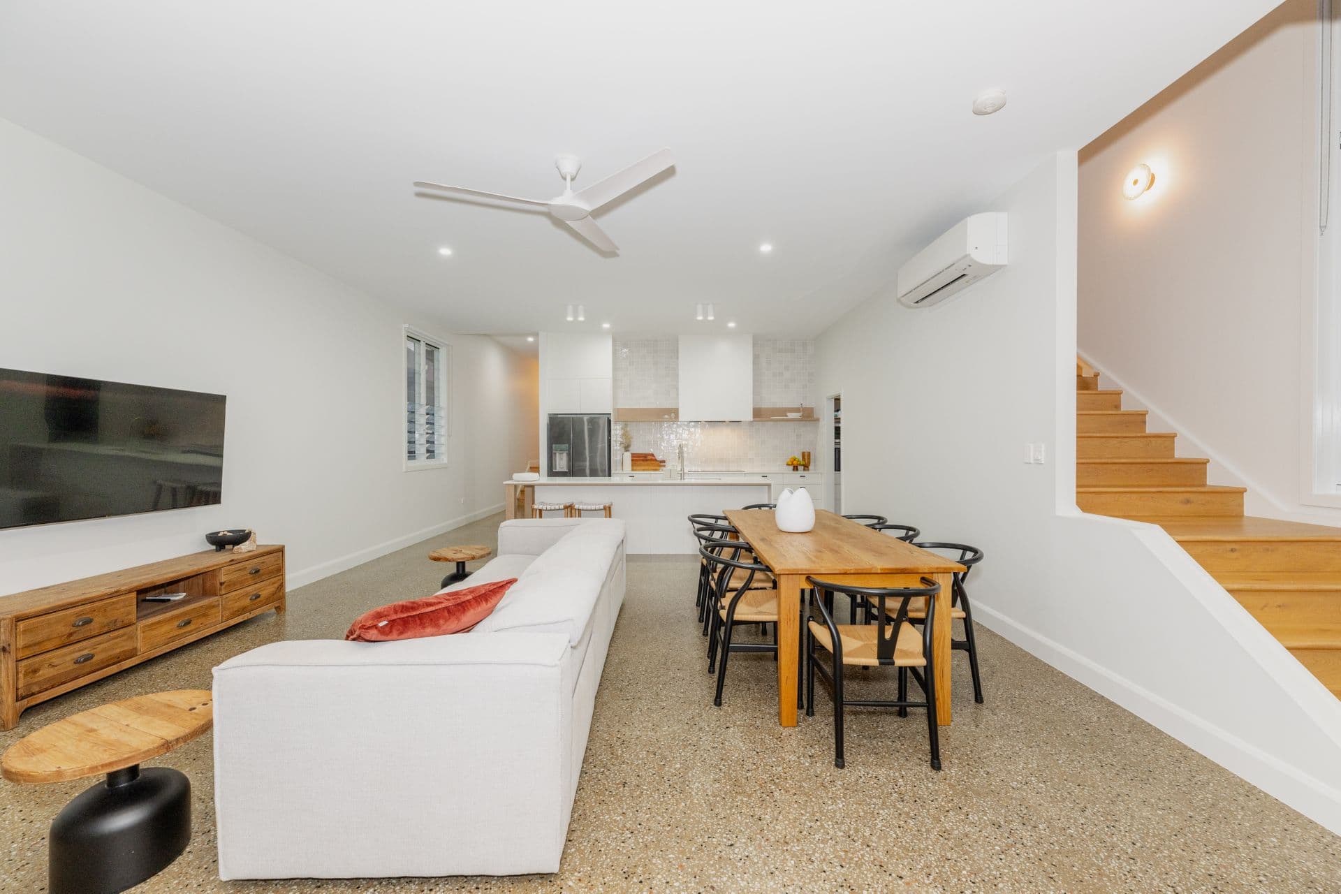 4A Plant Street, West End, QLD, 4810, West End - Thumbnail 3