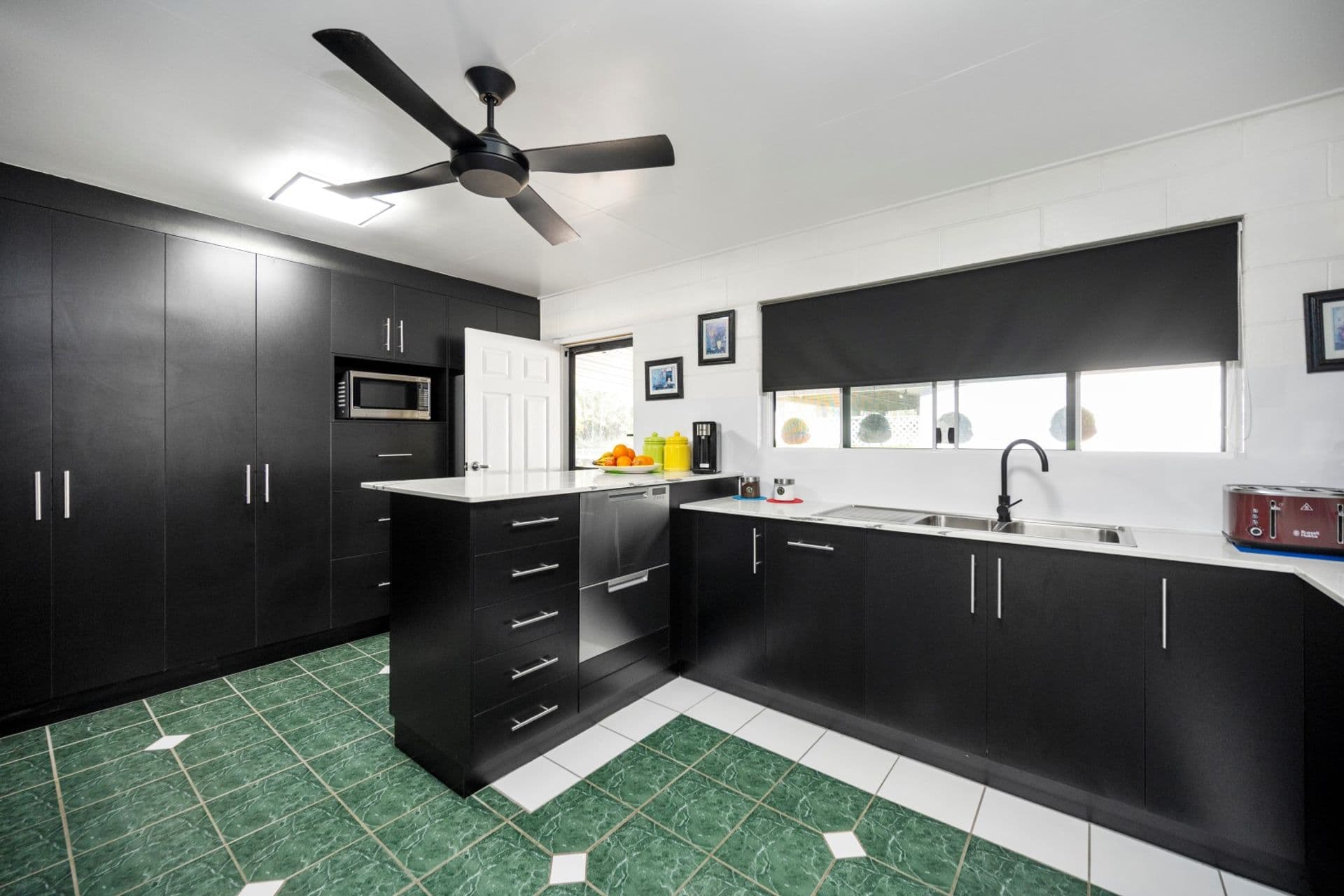 19 Phillips Street, Bluewater, QLD, 4818, Bluewater - Thumbnail 5