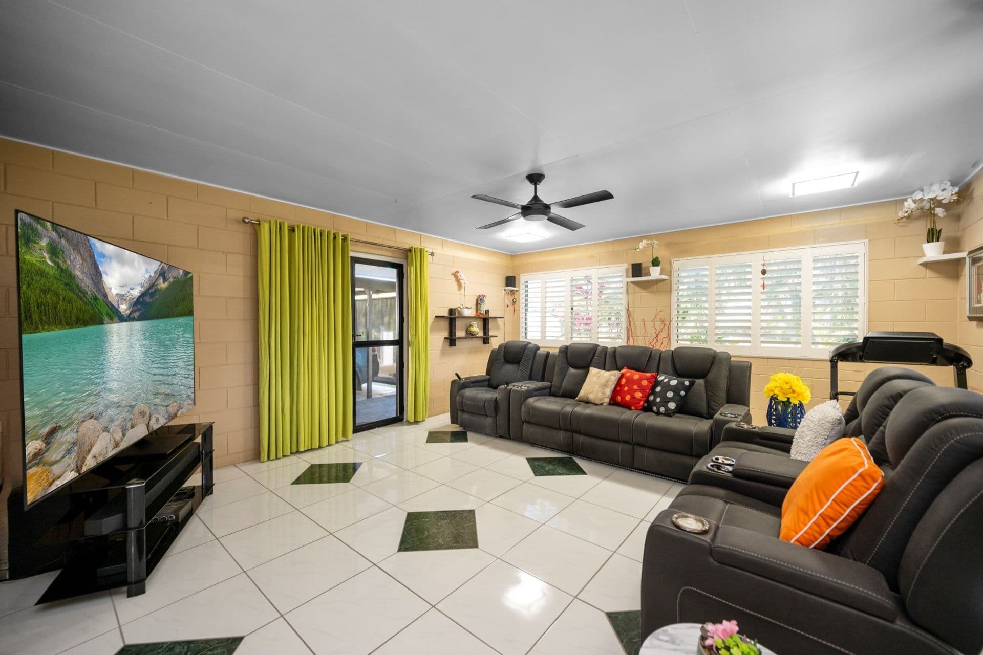 19 Phillips Street, Bluewater, QLD, 4818, Bluewater - Thumbnail 2