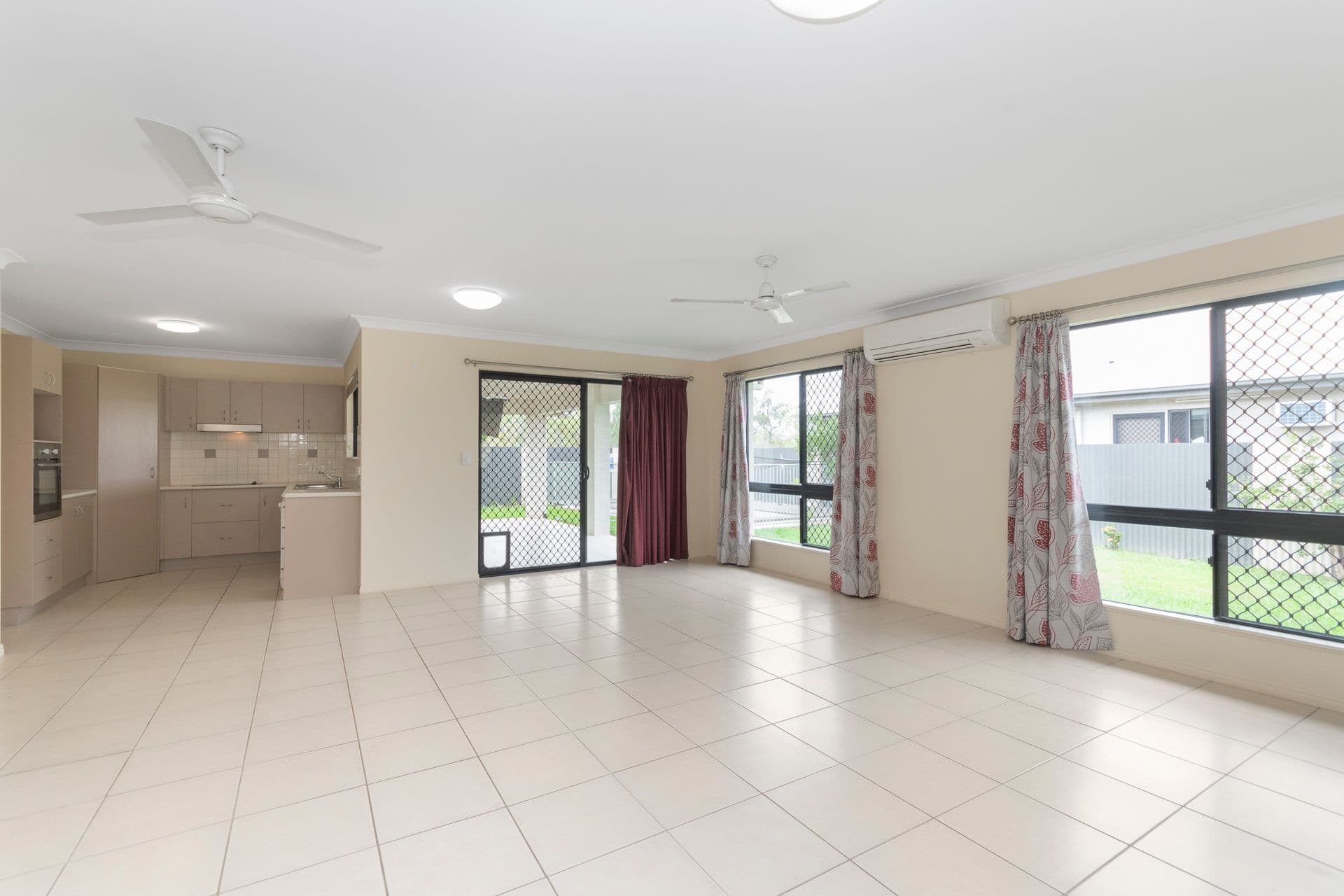 18 Dundabella Drive, Deeragun, QLD, 4818, Deeragun - Thumbnail 4