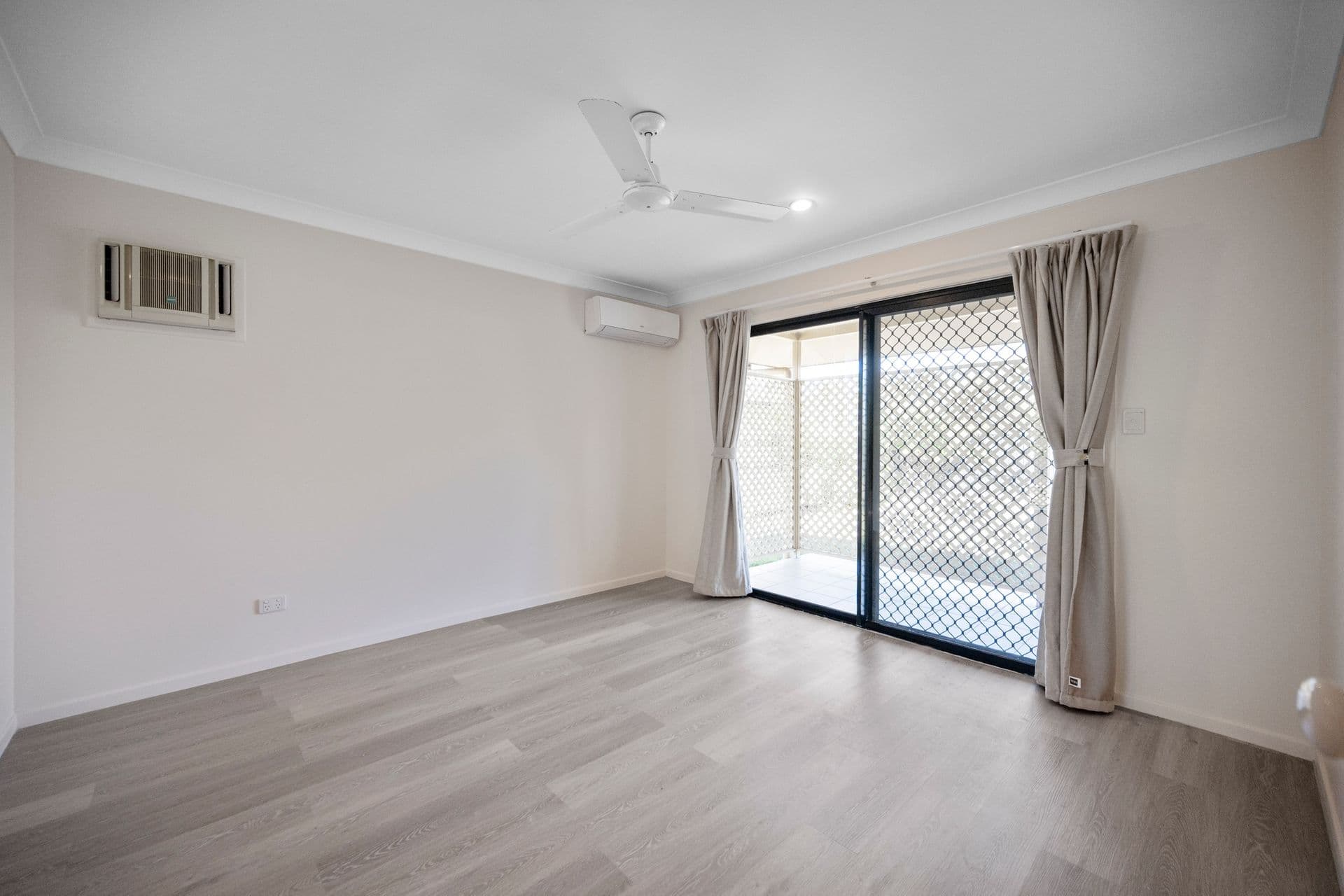 32 Bamboo Crescent, Mount Louisa, QLD, 4814, Mount Louisa - Thumbnail 5