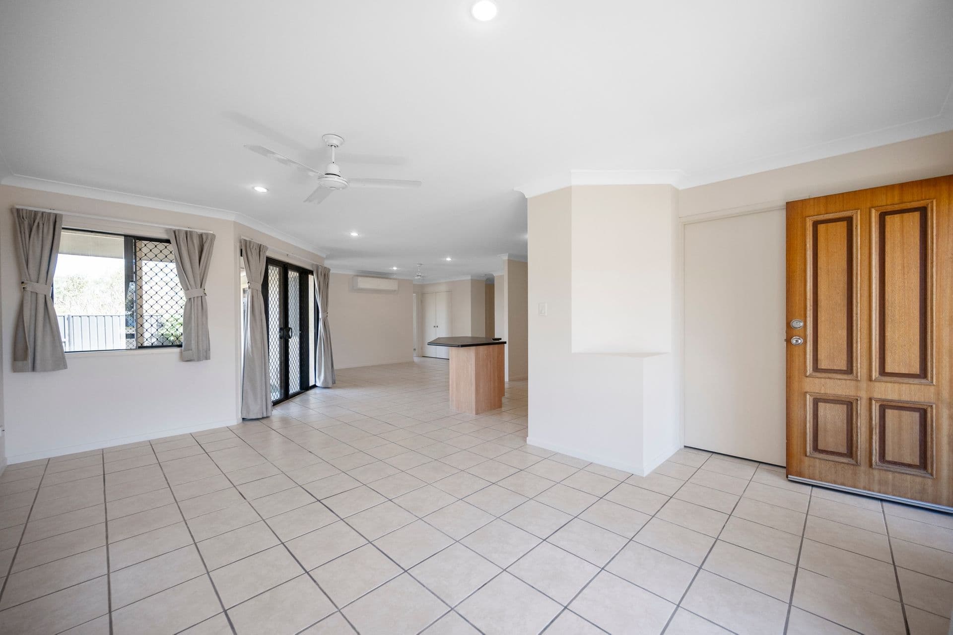 32 Bamboo Crescent, Mount Louisa, QLD, 4814, Mount Louisa - Thumbnail 2