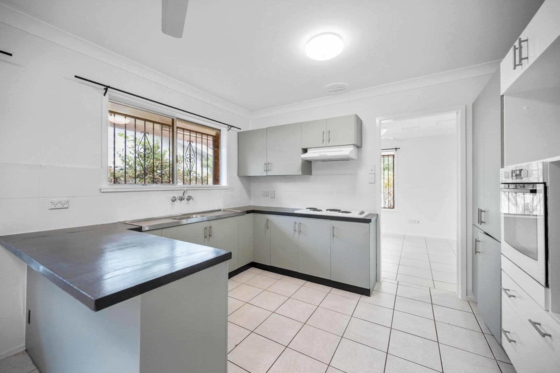 11 Pine Street, Kirwan, QLD, 4817, Kirwan - Thumbnail 6