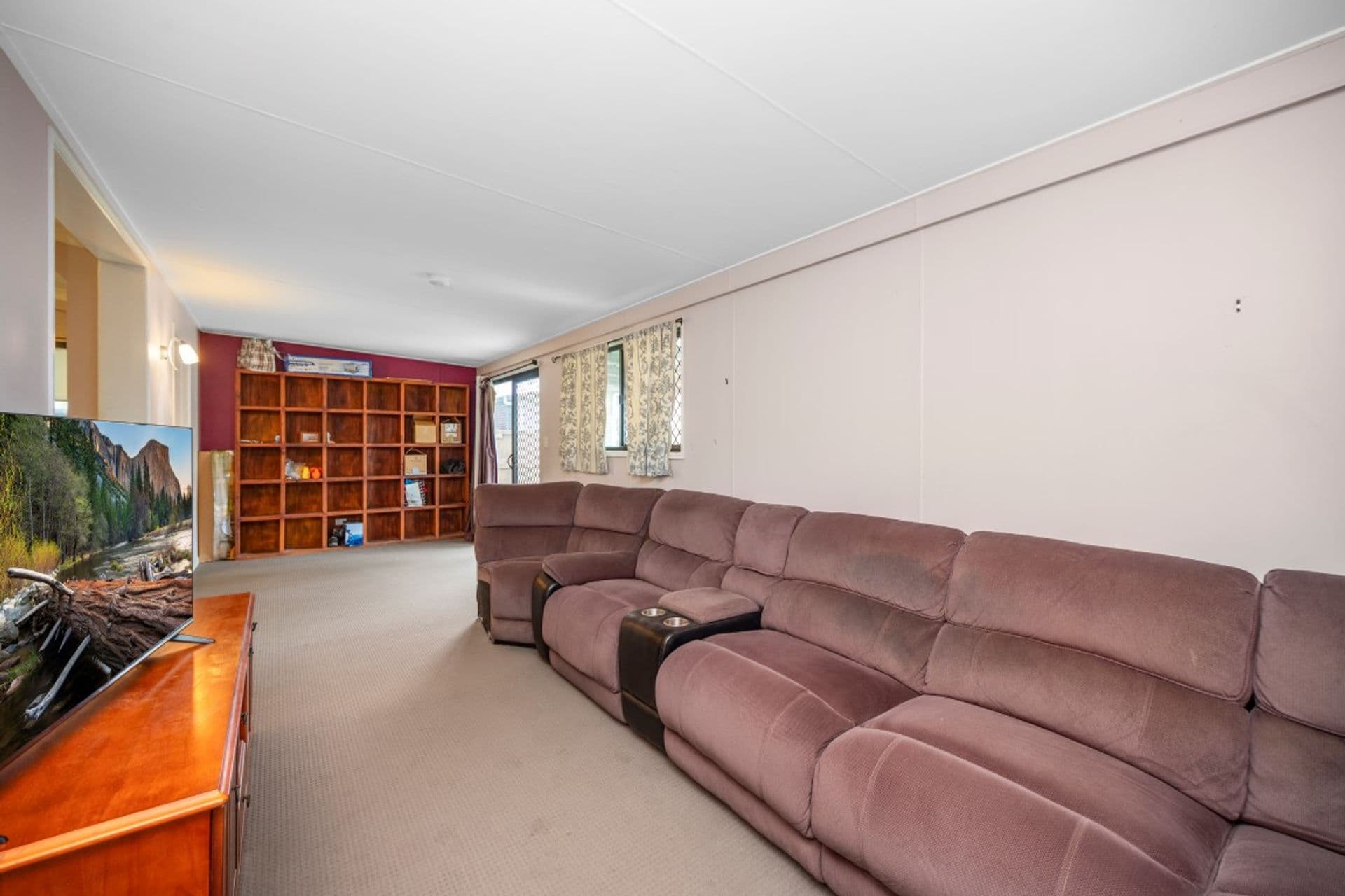 8 Phillips Street, Bluewater, QLD, 4818, Bluewater - Thumbnail 4