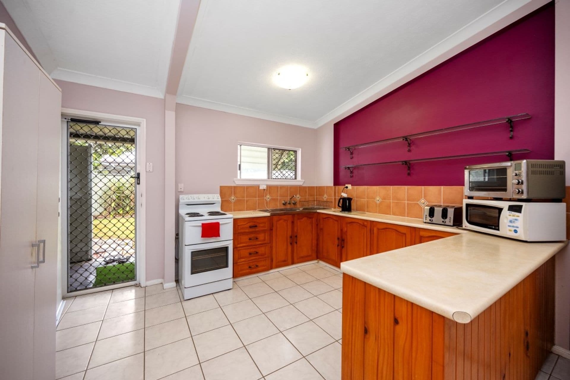 8 Phillips Street, Bluewater, QLD, 4818, Bluewater - Thumbnail 3