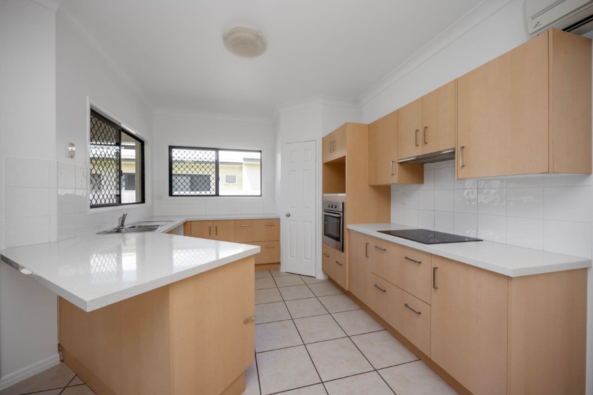 21 Castlemaine Street, Kirwan, QLD, 4817, Mount Louisa - Thumbnail 3