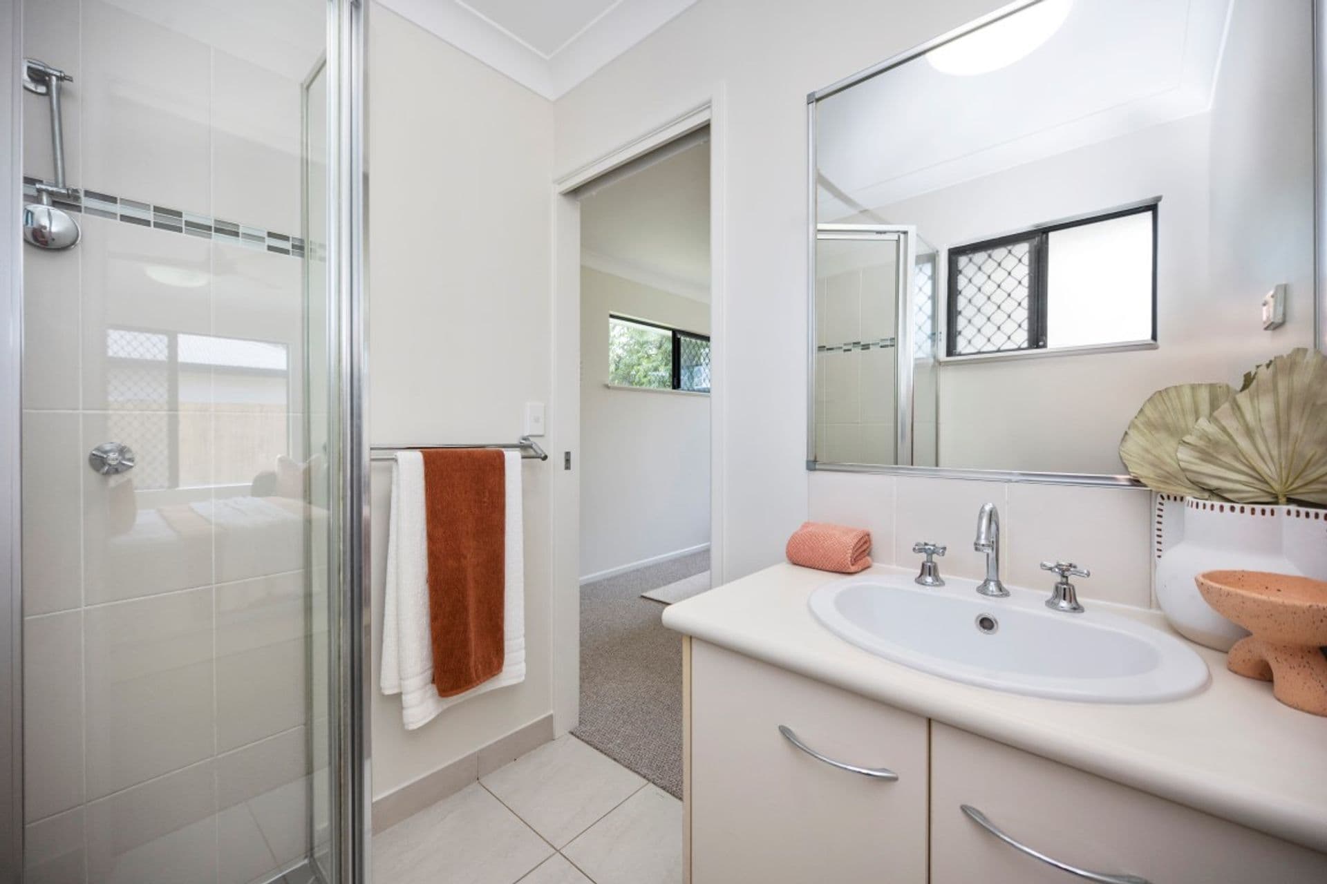 118 Daintree Drive, Bushland Beach, QLD, 4818, Bushland Beach - Thumbnail 4
