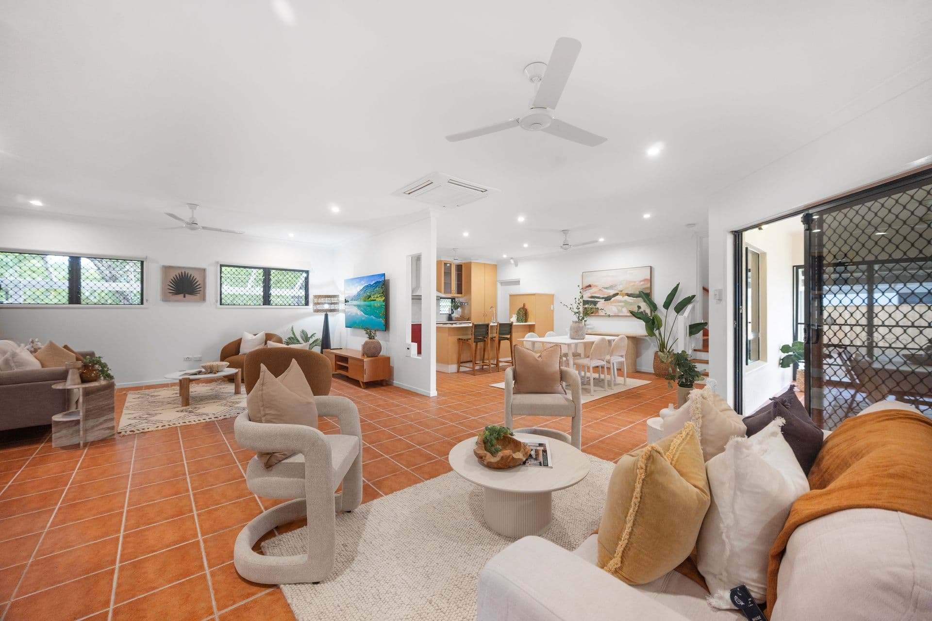 5 Lakefield Drive, Idalia, QLD, 4811, Idalia - Thumbnail 3
