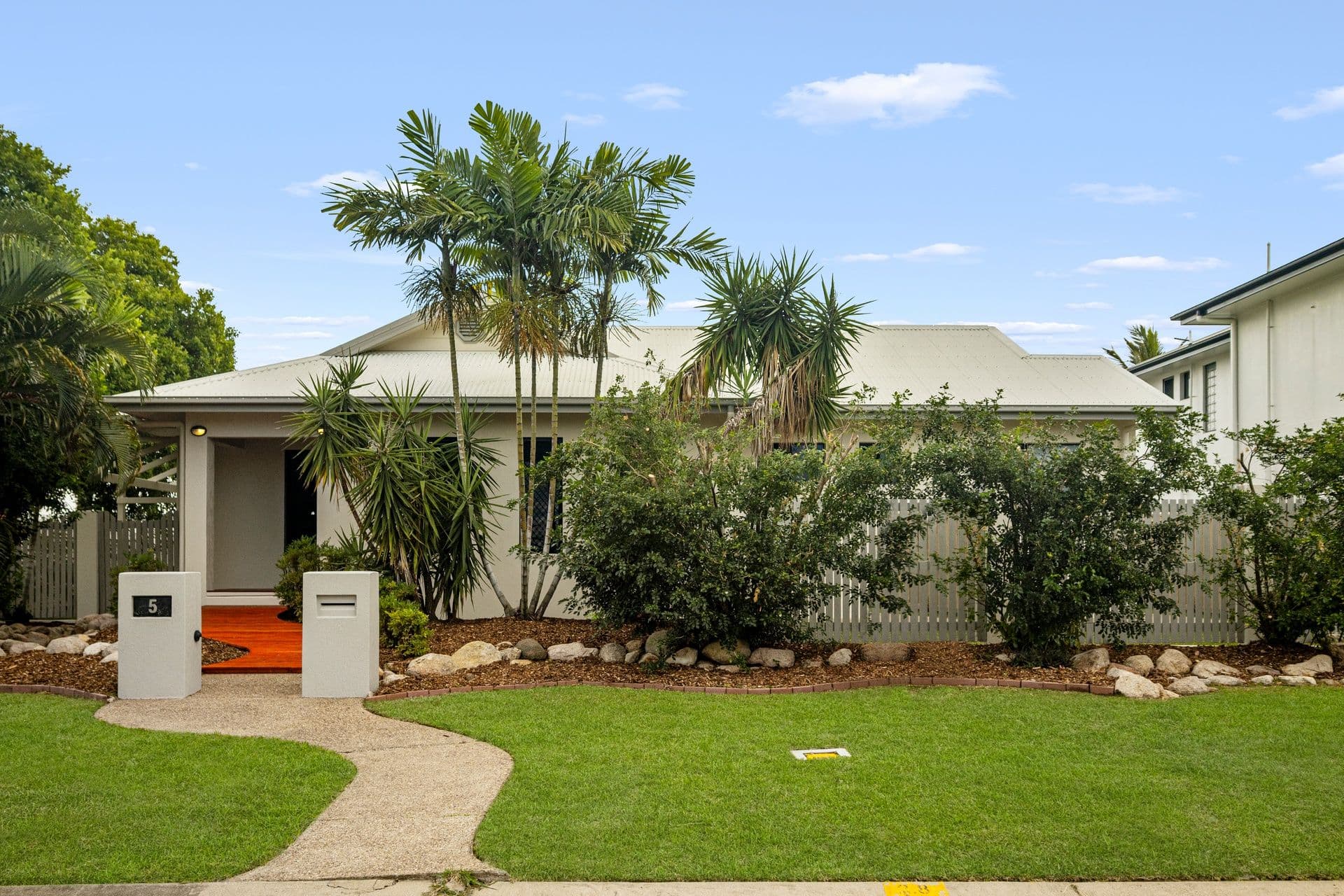 5 Lakefield Drive, Idalia, QLD, 4811, Idalia - Thumbnail 2
