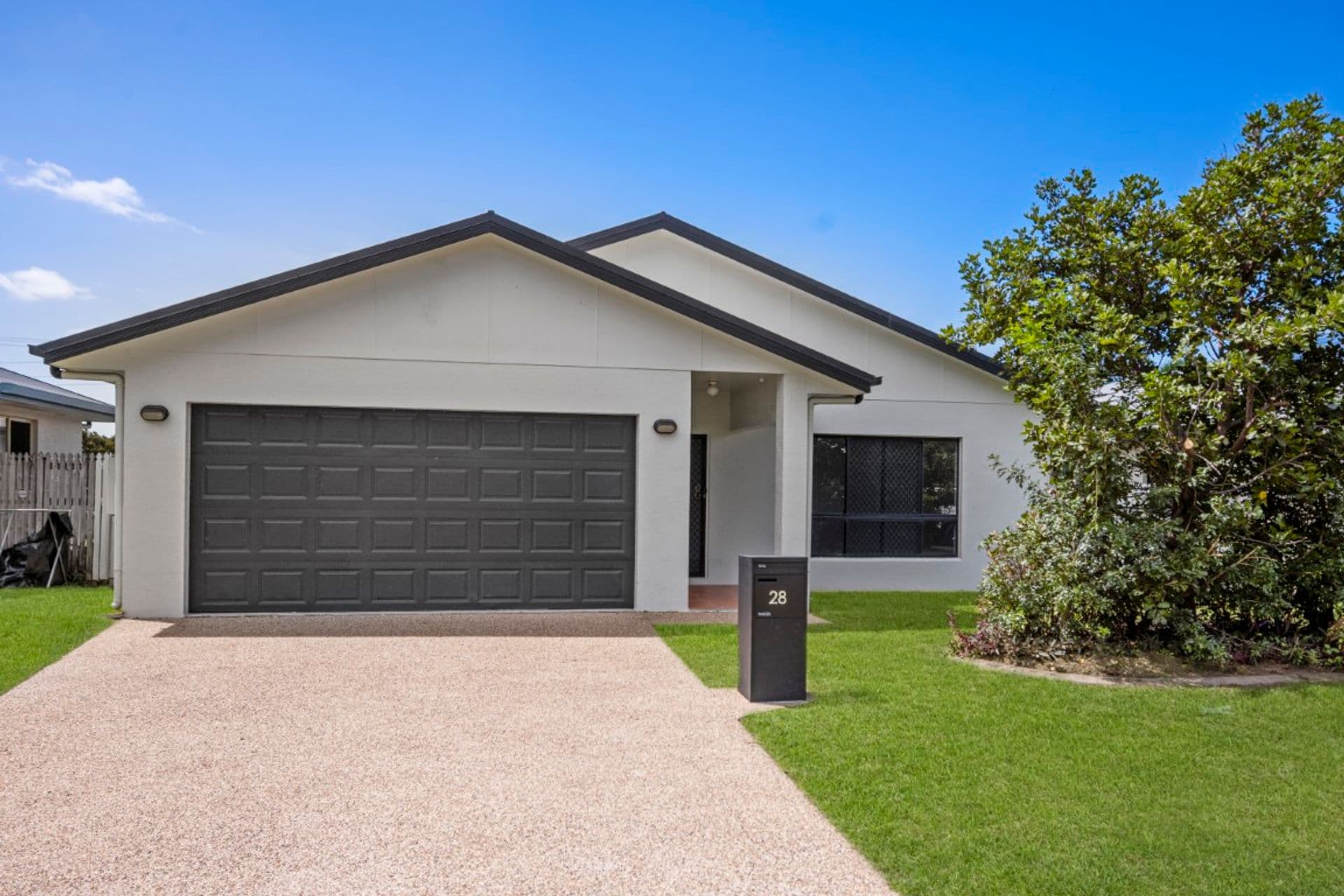 28 Hilton Way, Mount Louisa, QLD, 4814, Mount Louisa - Thumbnail 2