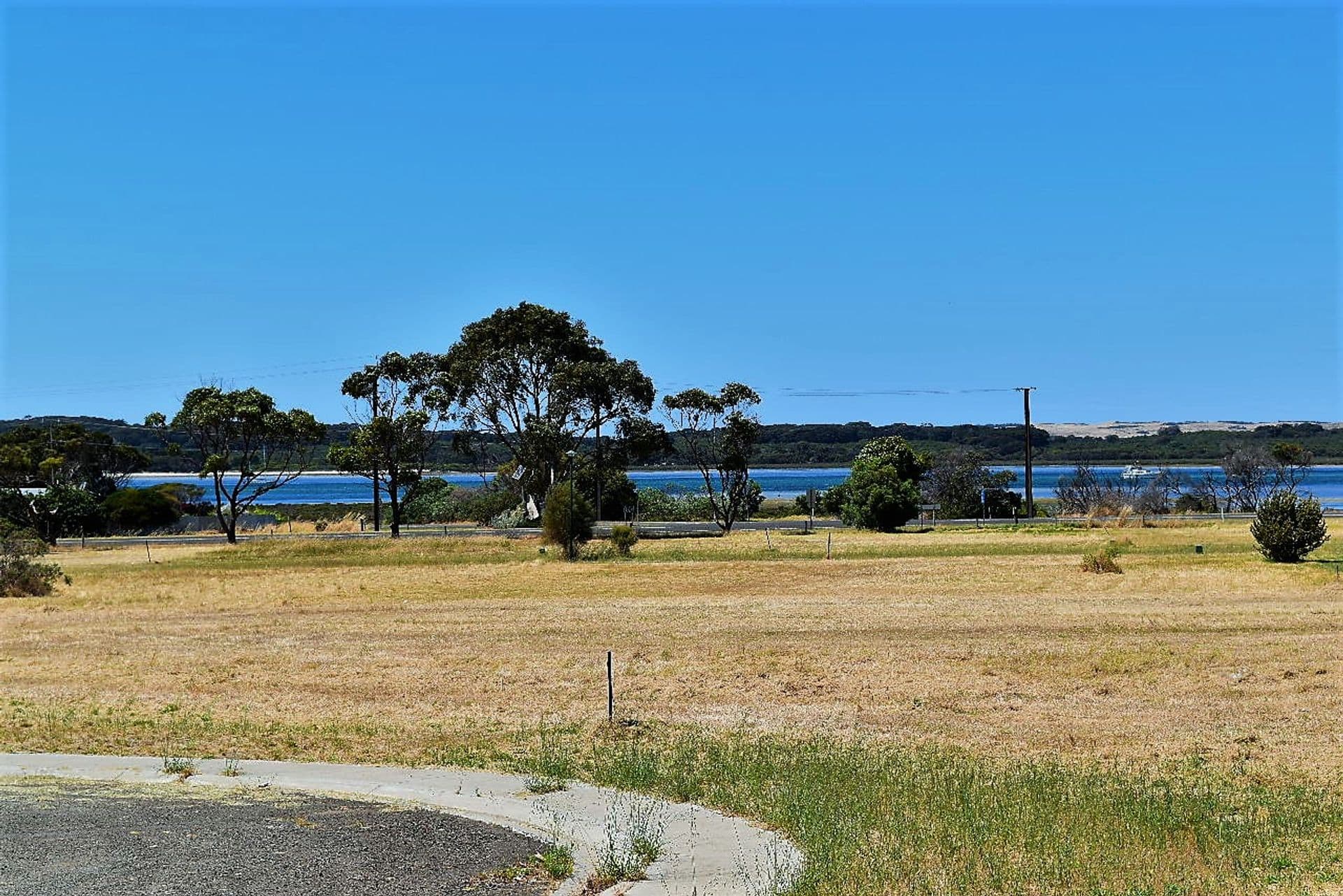 13 Heron Court, American River, SA, 5221, American River - Thumbnail 2