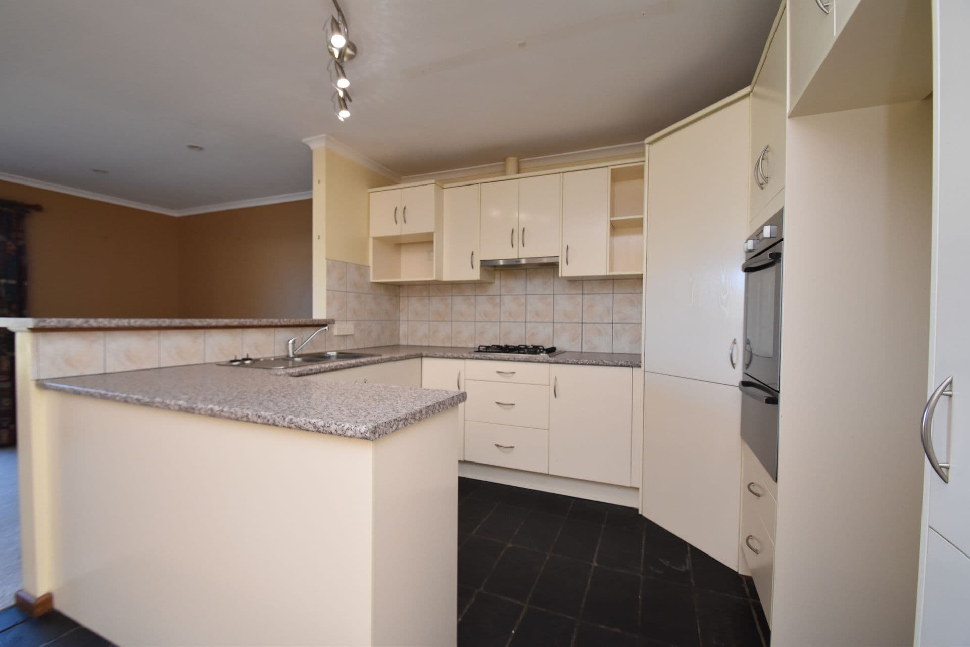 33 North West Terrace, Brownlow Ki, SA, 5223, Brownlow Ki - Thumbnail 2