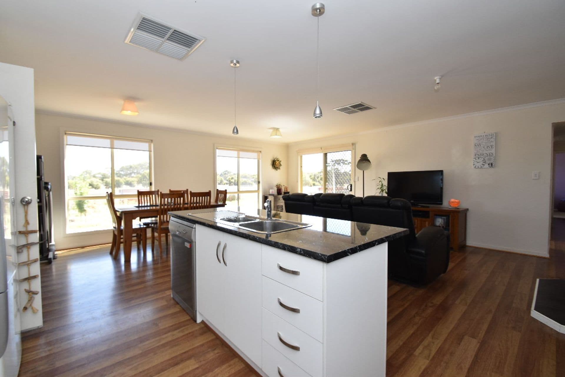 7 Douglas Drive, Kingscote, SA, 5223, Kingscote - Thumbnail 6