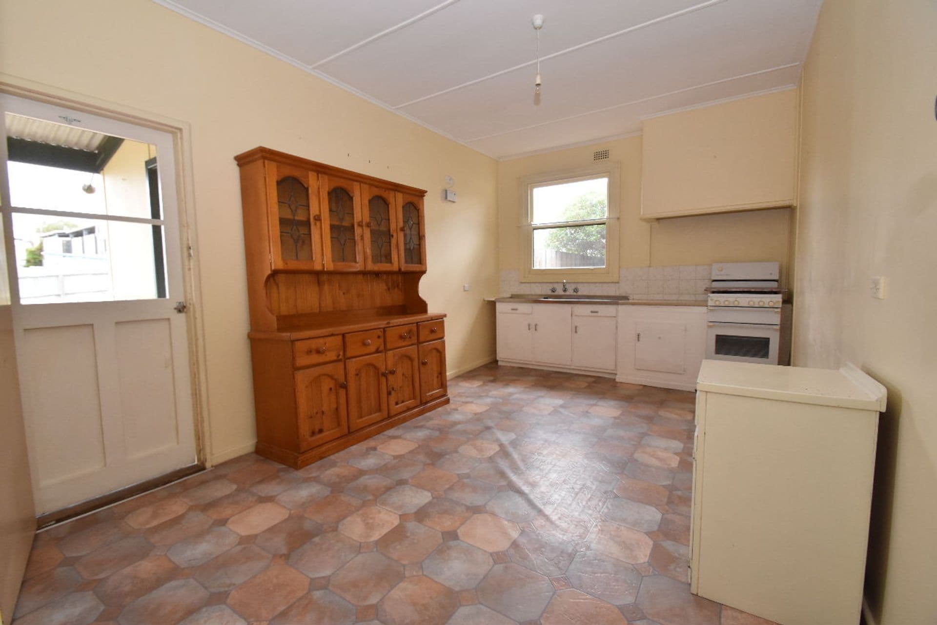 5 Elizabeth Street, Kingscote, SA, 5223, Kingscote - Thumbnail 4