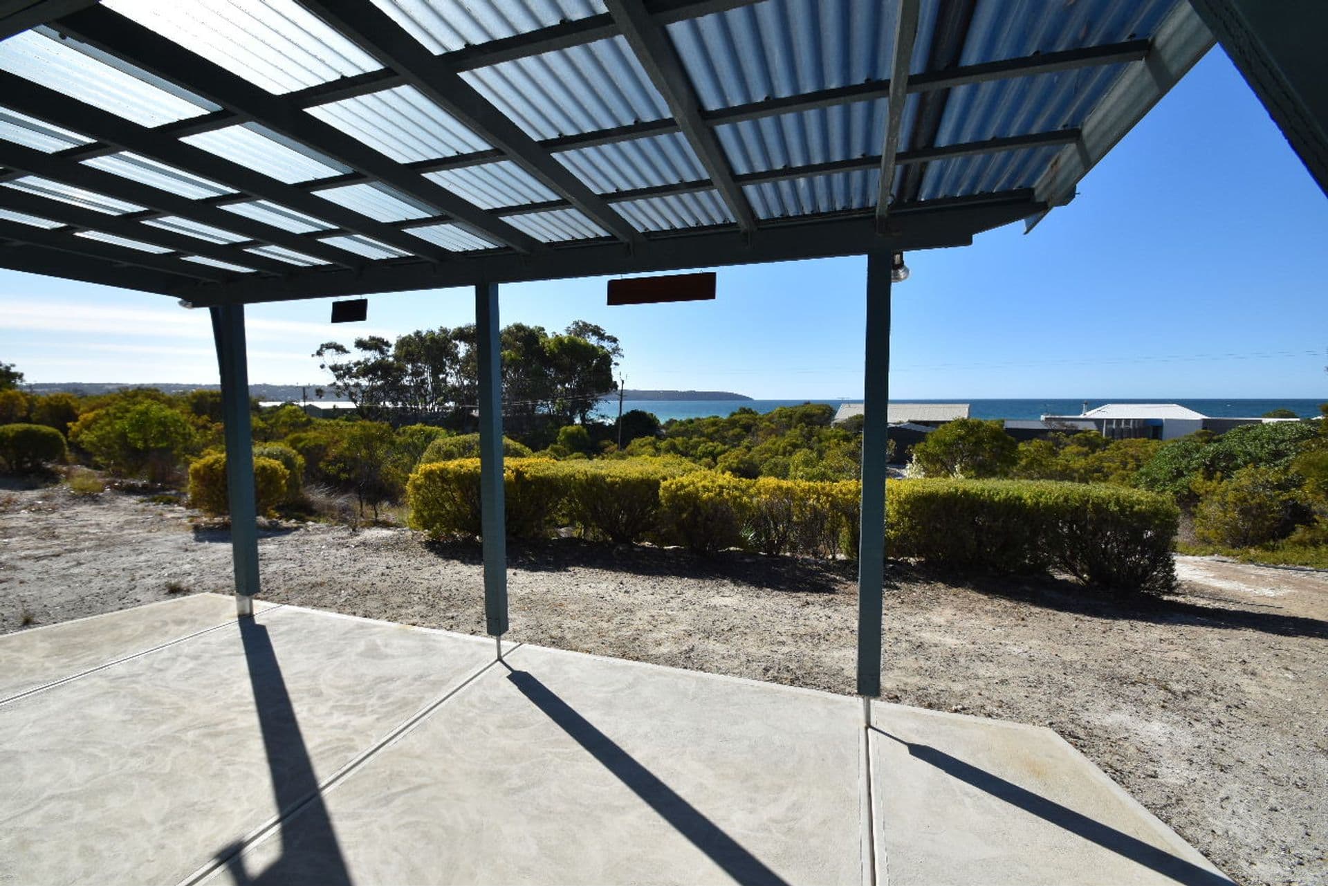 11 Flinders Grove, Island Beach, SA, 5222, Island Beach - Thumbnail 2