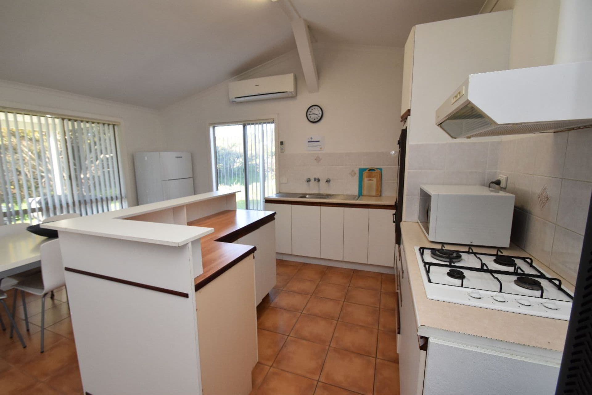 18 Pennington Road, Island Beach, SA, 5222, Island Beach - Thumbnail 8