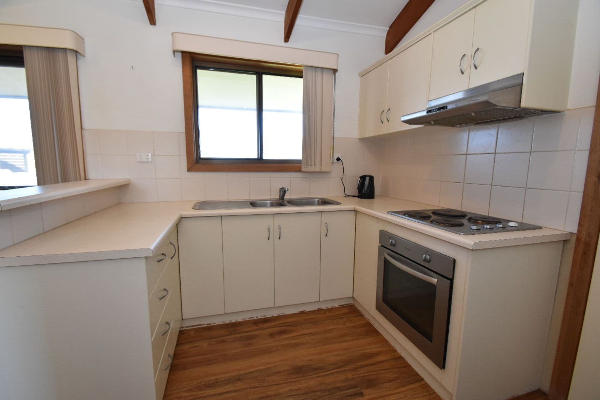 17 Flinders Avenue, Kingscote, SA, 5223, Kingscote - Thumbnail 3