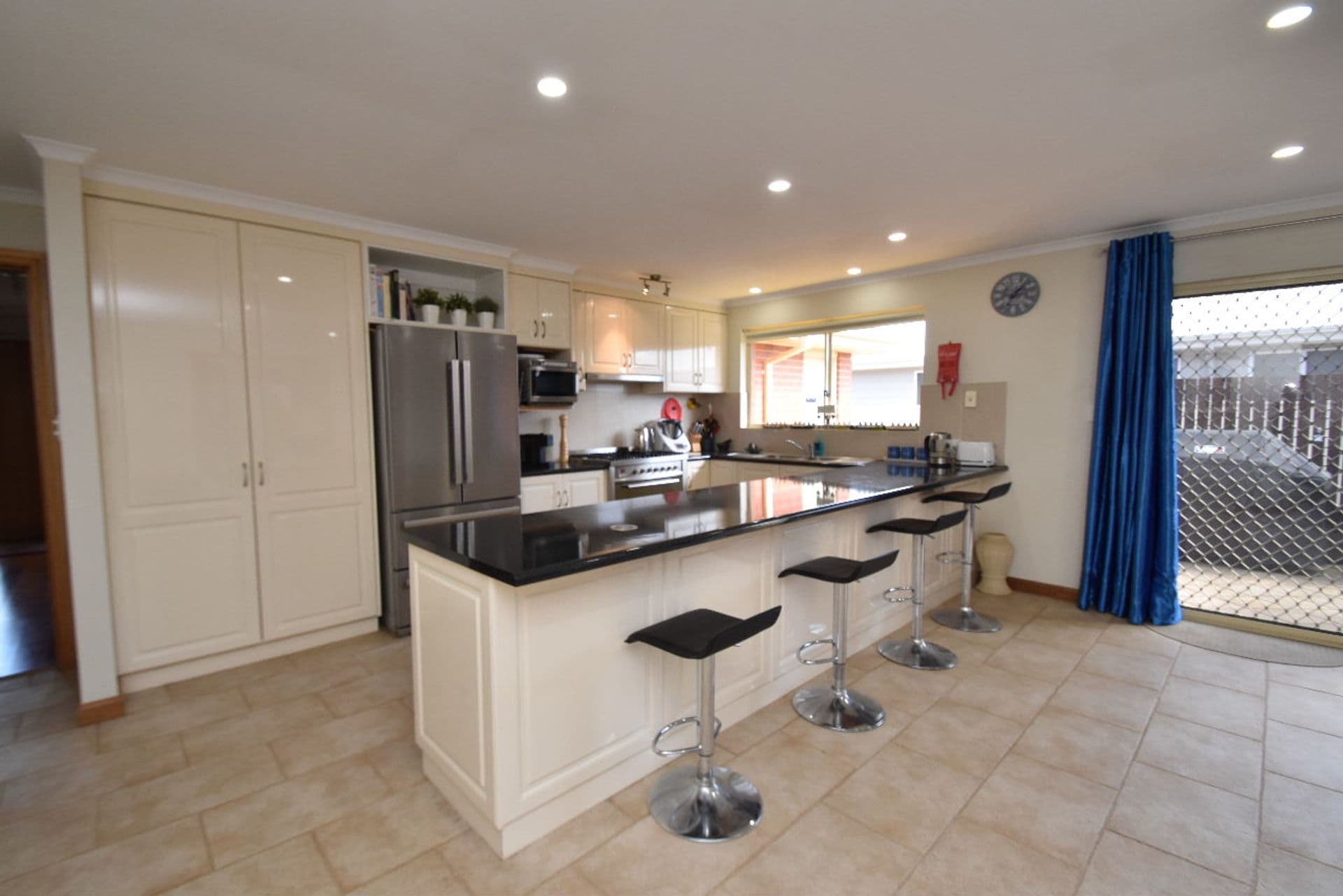 12 Flinders Avenue, Kingscote, SA, 5223, Kingscote - Thumbnail 2