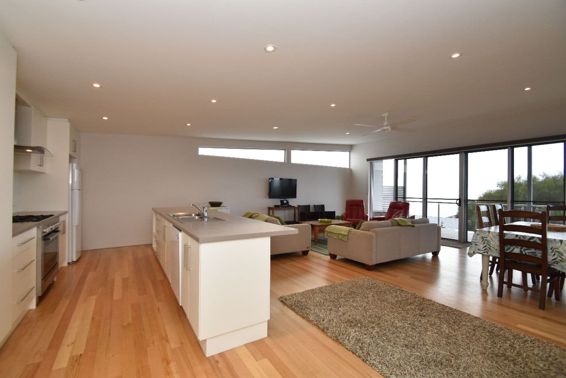 24 Hawthorn Avenue, Emu Bay, SA, 5223, Emu Bay - Thumbnail 3