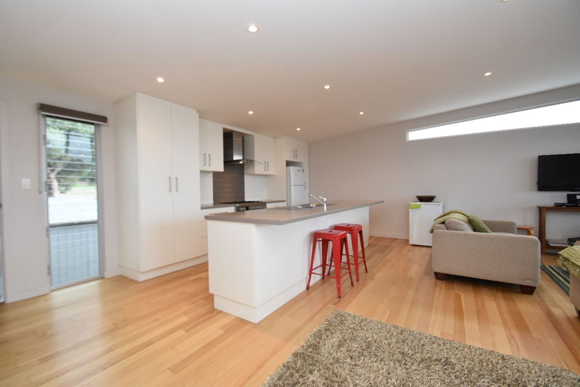 24 Hawthorn Avenue, Emu Bay, SA, 5223, Emu Bay - Thumbnail 2