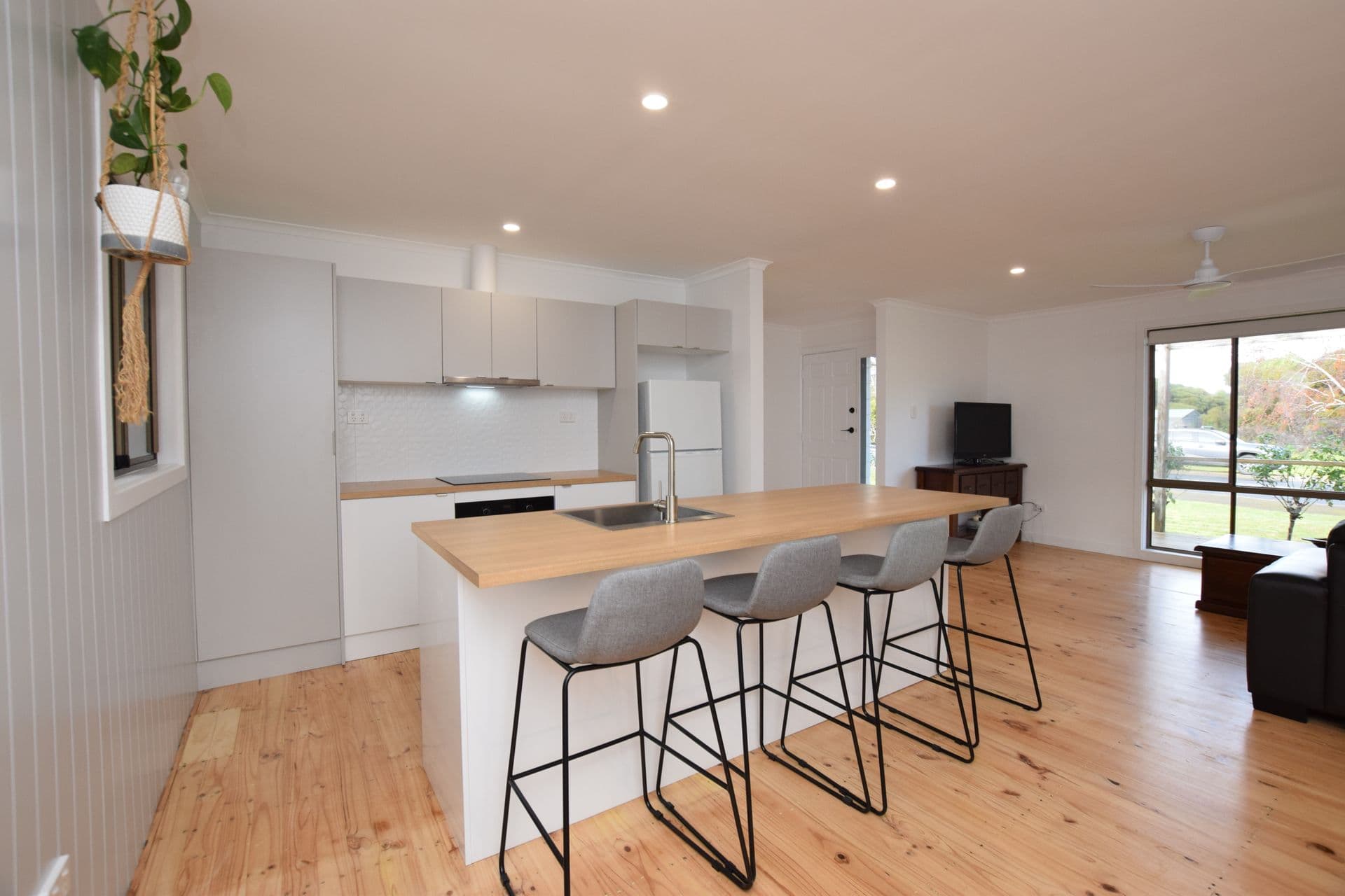 32 Flinders Avenue, Kingscote, SA, 5223, Kingscote - Thumbnail 4