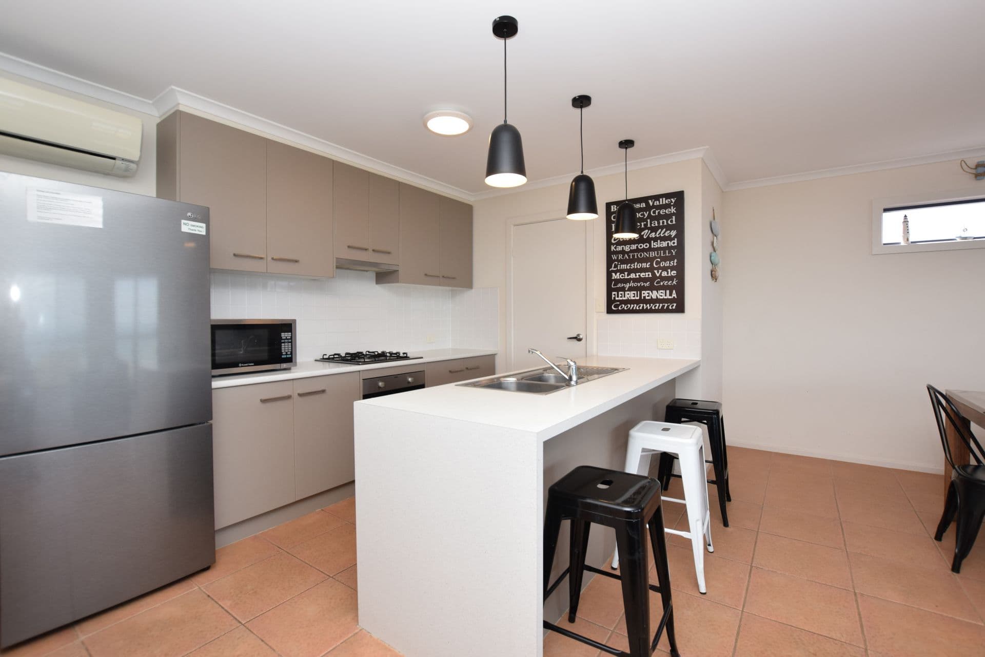 44 Brownlow Road, Kingscote, SA, 5223, Kingscote - Thumbnail 4