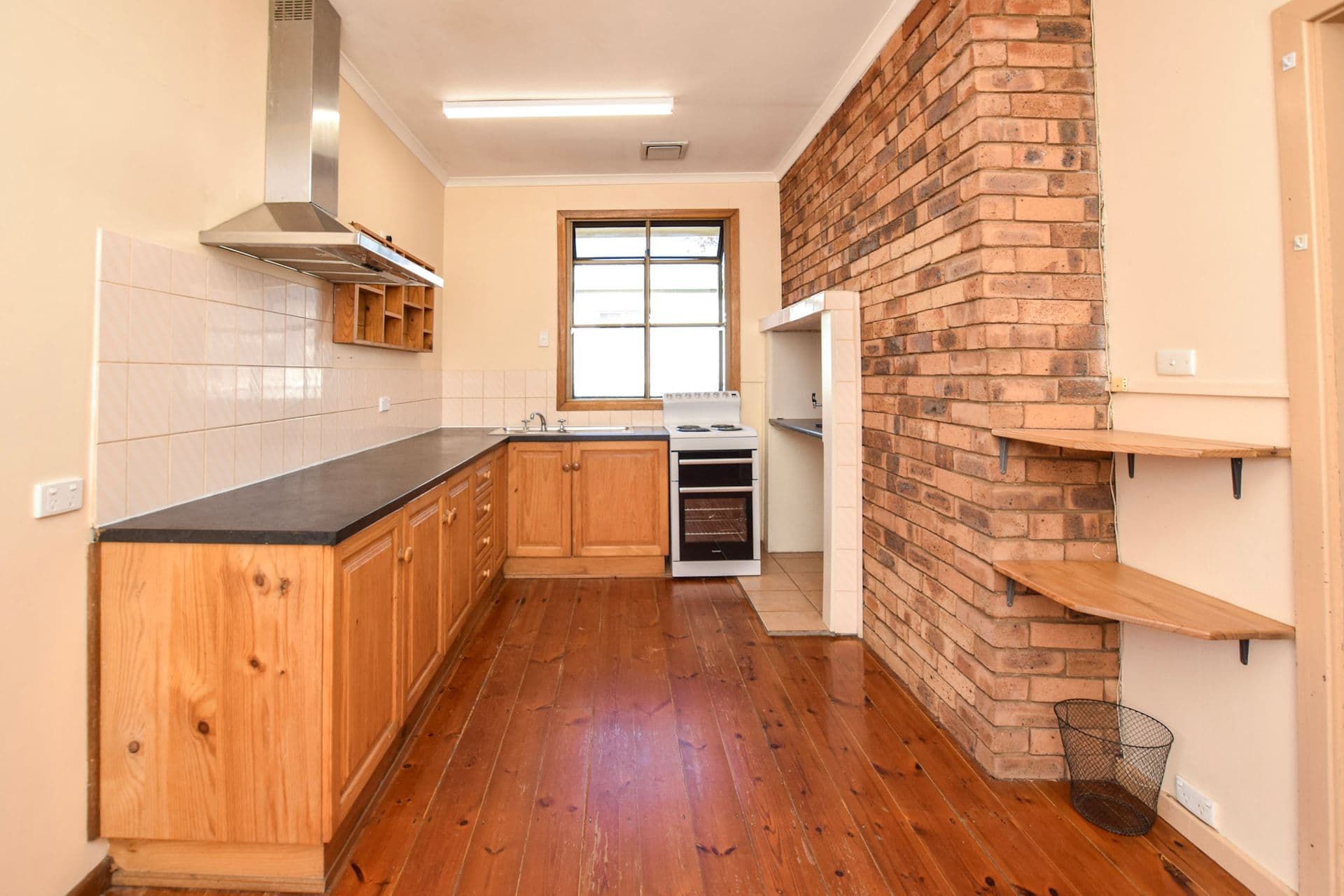 13 Smith Street, Parndana, SA, 5220, Parndana - Thumbnail 2