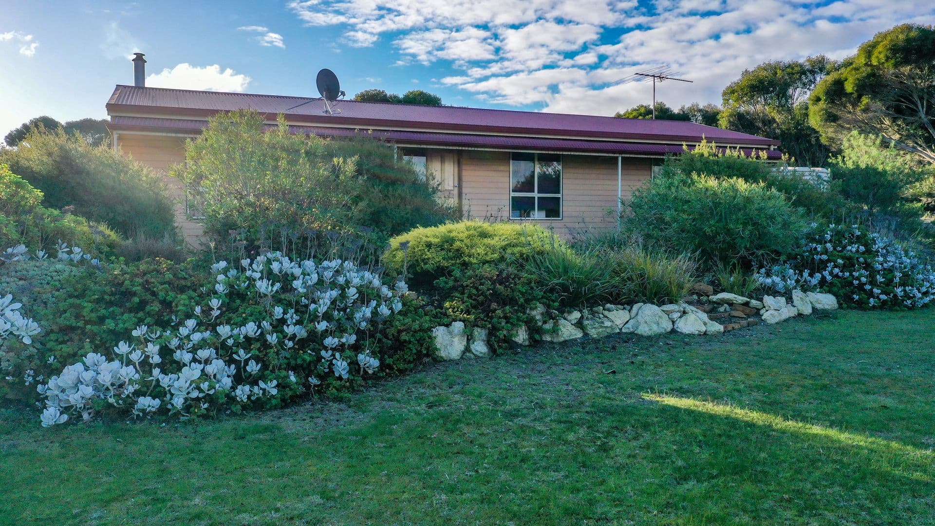 1/20-22 Ivanhoe Parade, Ivanhoe, Kingscote - Image 1