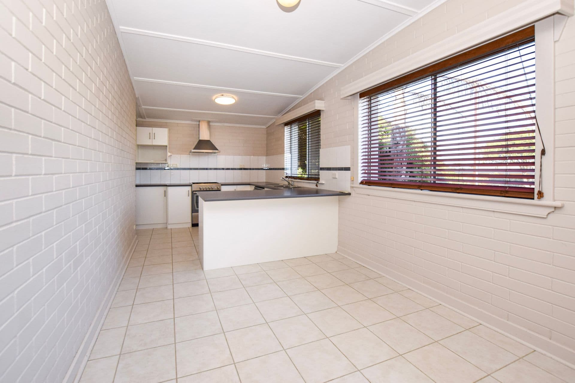 32 Kohinoor Road, Kingscote, SA, 5223, Kingscote - Thumbnail 2