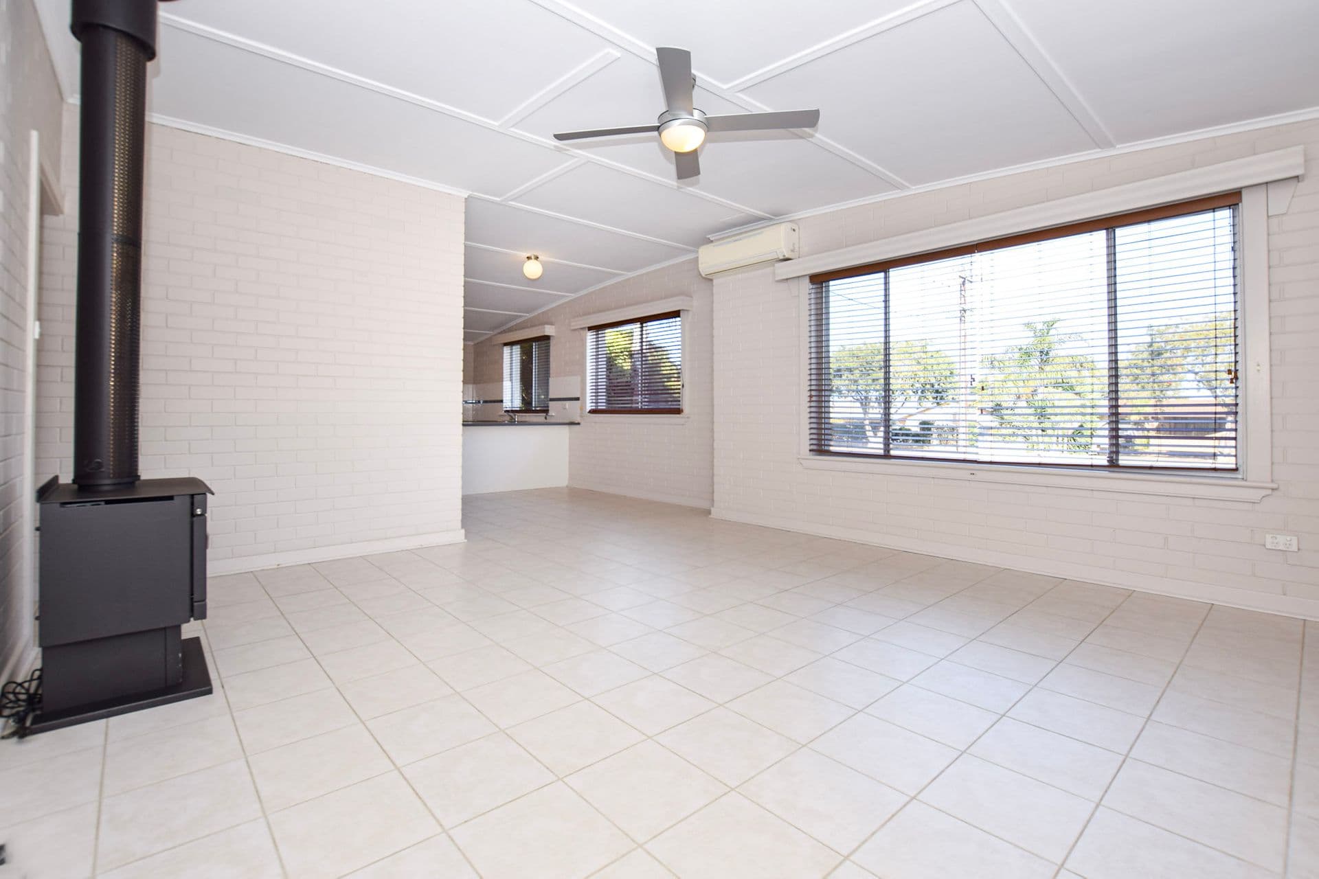 32 Kohinoor Road, Kingscote, SA, 5223, Kingscote - Thumbnail 4