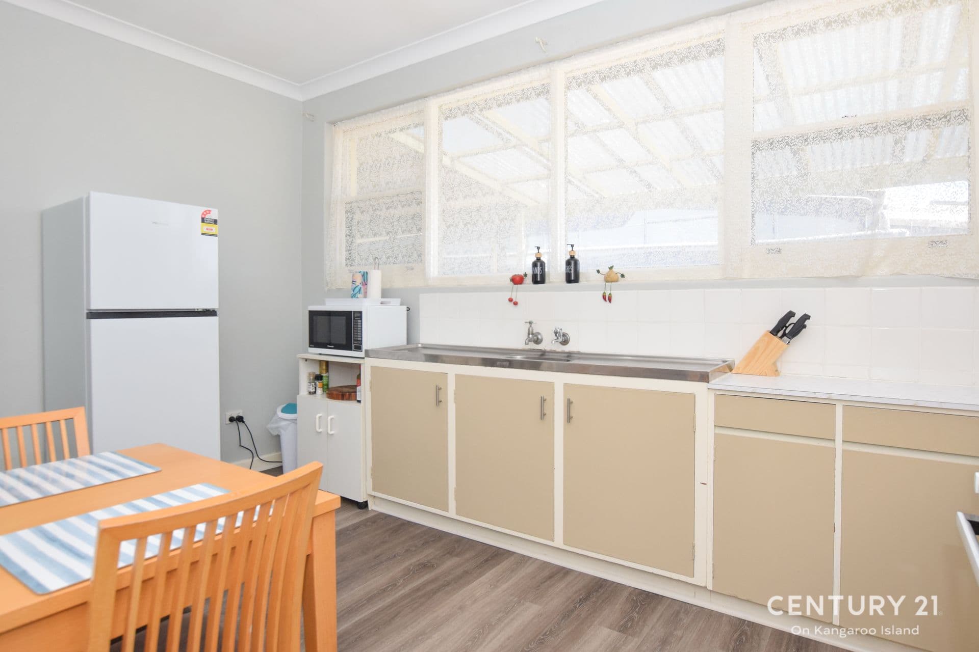 9 Centenary Avenue, Kingscote, SA, 5223, Kingscote - Thumbnail 7
