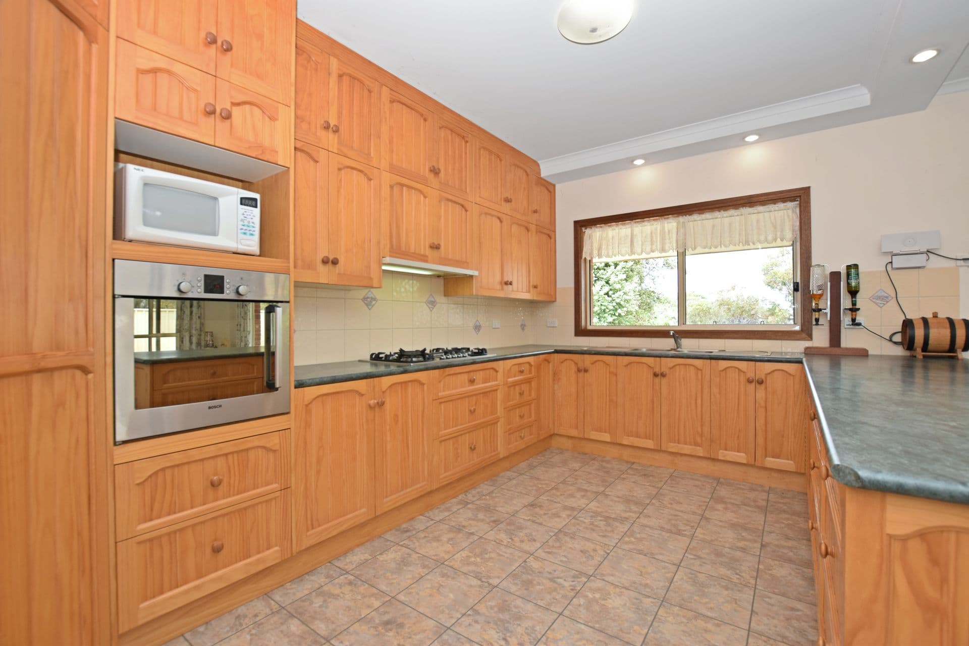 28 Lovering Street, Kingscote, SA, 5223, Kingscote - Thumbnail 6