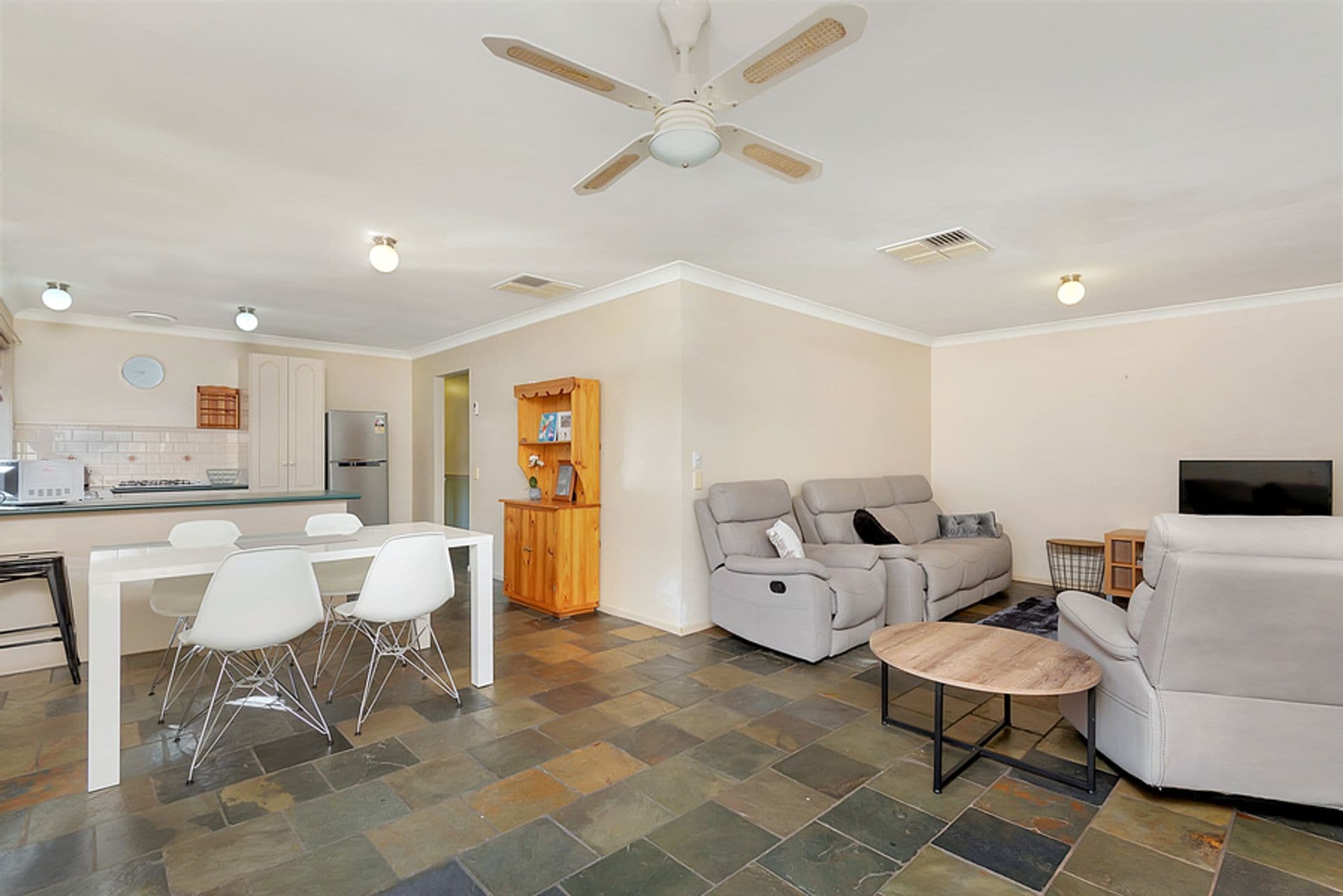 21 Pfitzner Place, Greenwith, SA, 5125, Greenwith - Thumbnail 3
