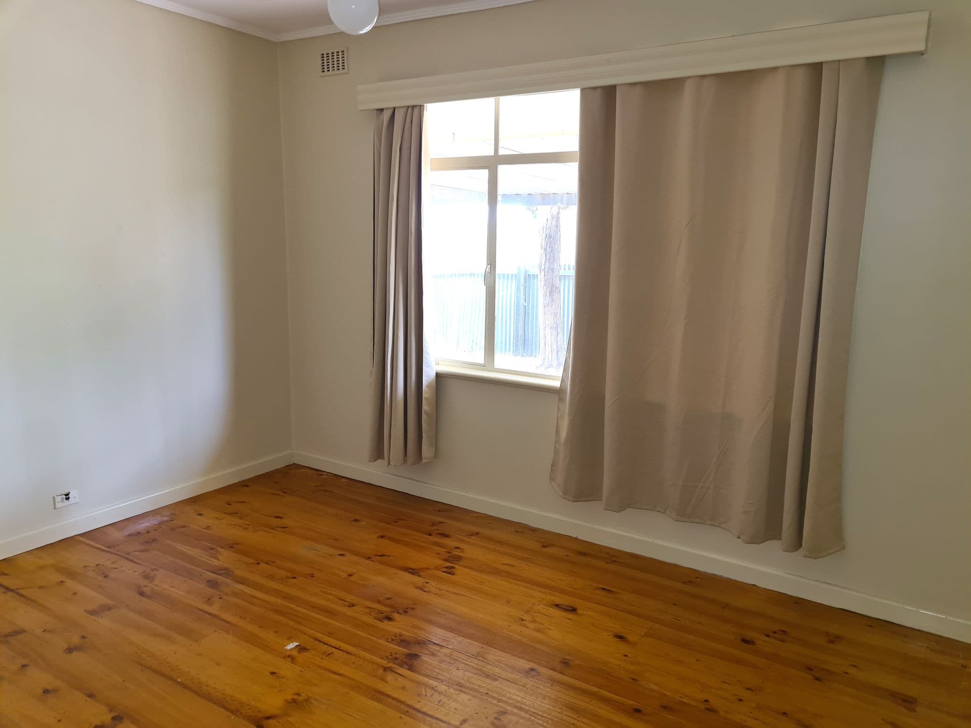 199 Esmond Road, Port Pirie, SA, 5540, Risdon Park - Thumbnail 6