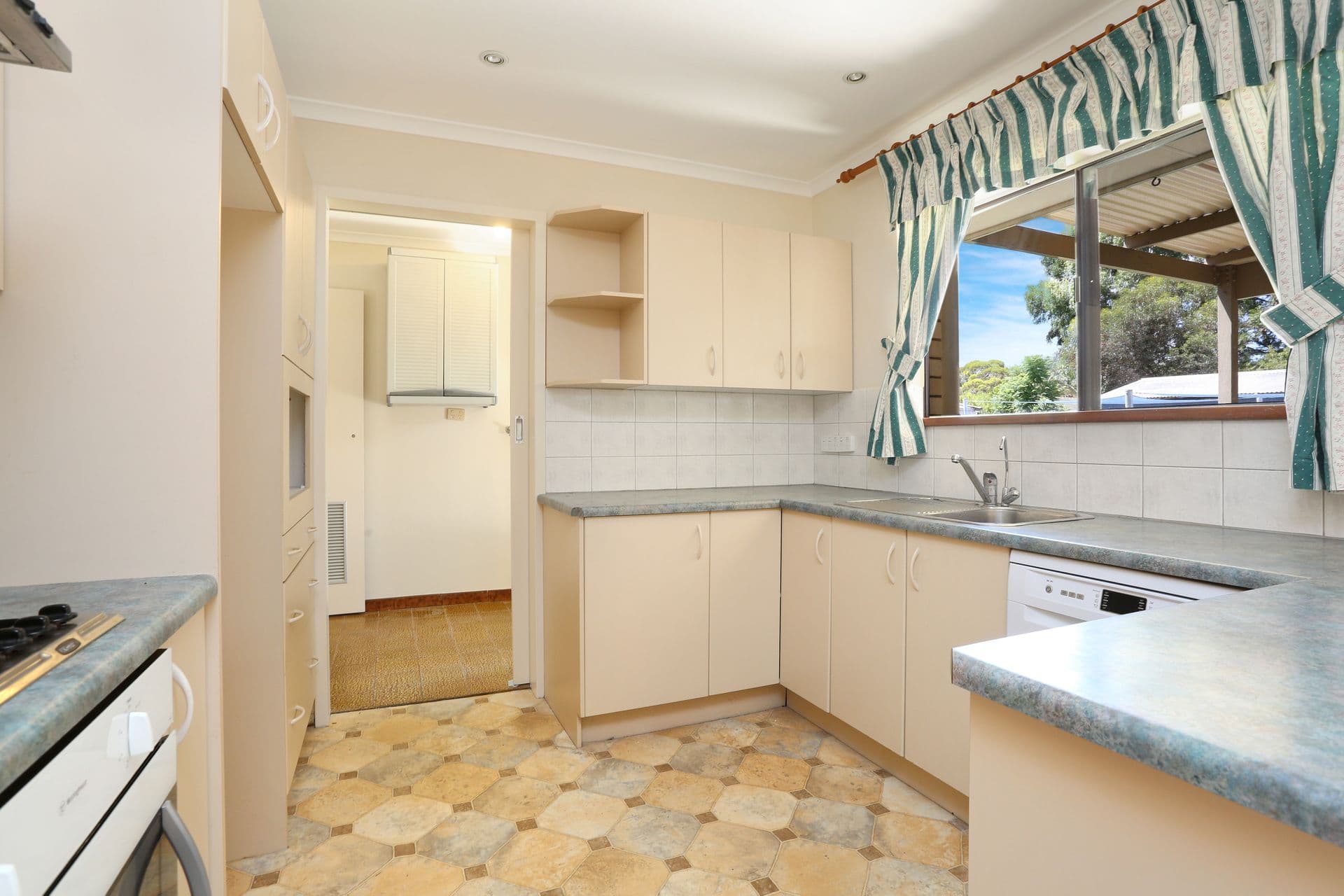 2/1568 Main North Road, Salisbury South, SA, 5106, Salisbury Downs - Thumbnail 4