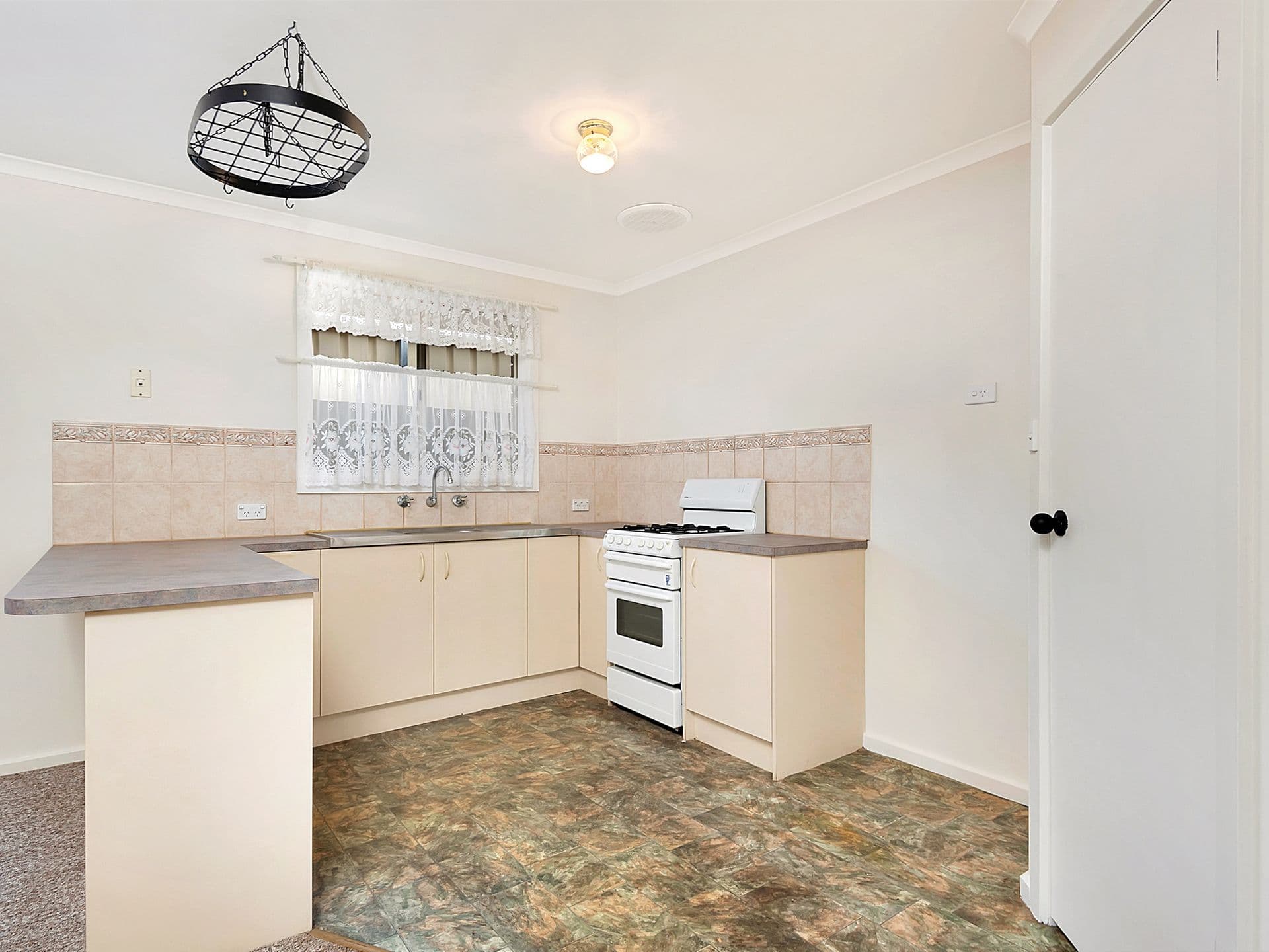 17 Caroline Drive, Paralowie, SA, 5108, Paralowie - Thumbnail 4