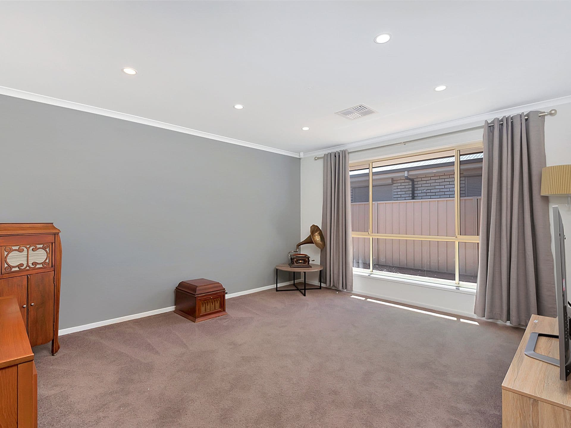 16 Tripodi Circuit, Parafield Gardens, SA, 5107, Parafield Gardens - Thumbnail 4