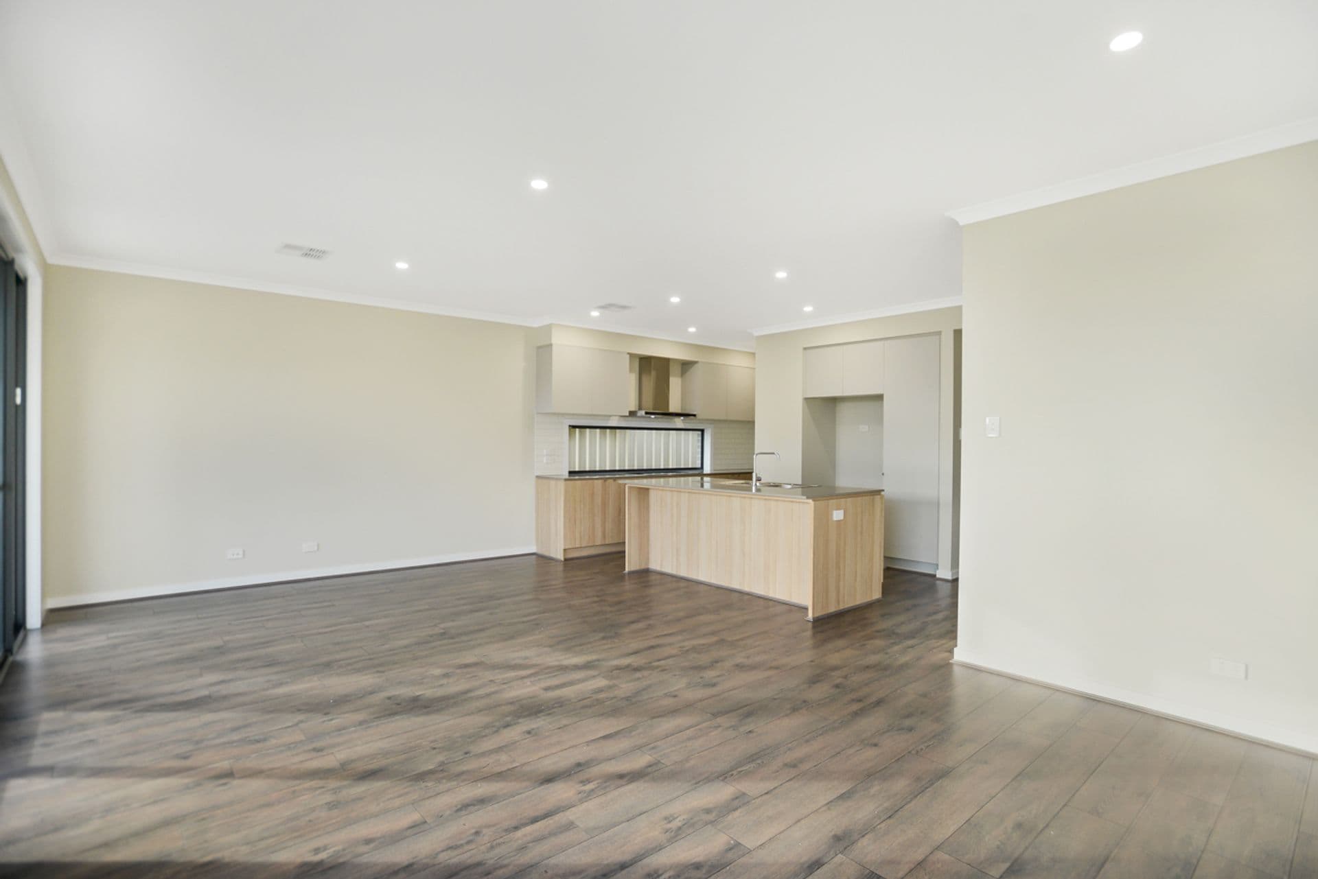 12 Tolsford Avenue, Mount Barker, SA, 5251, Mount Barker - Thumbnail 3
